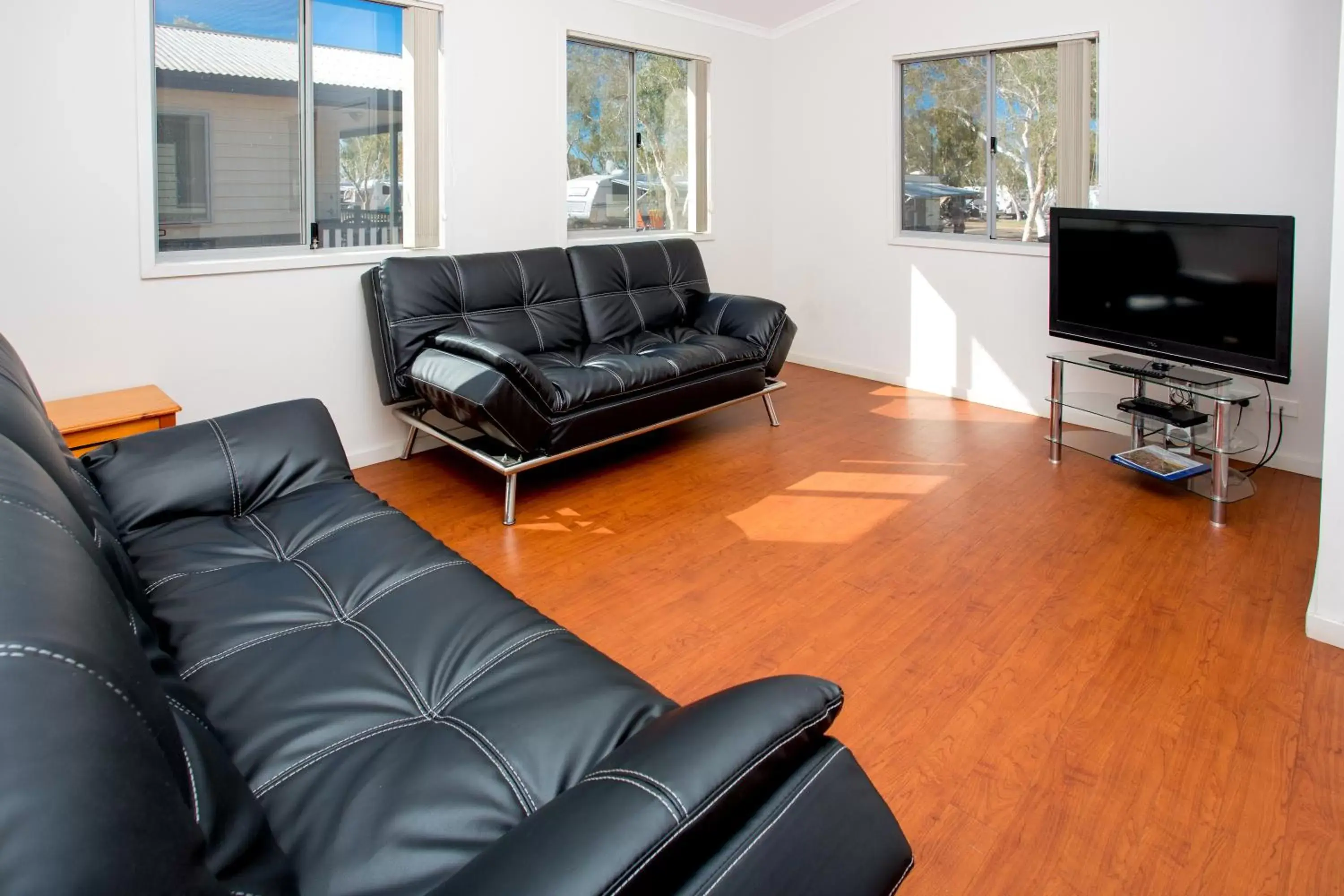 TV and multimedia, Seating Area in Discovery Parks - Pilbara, Karratha