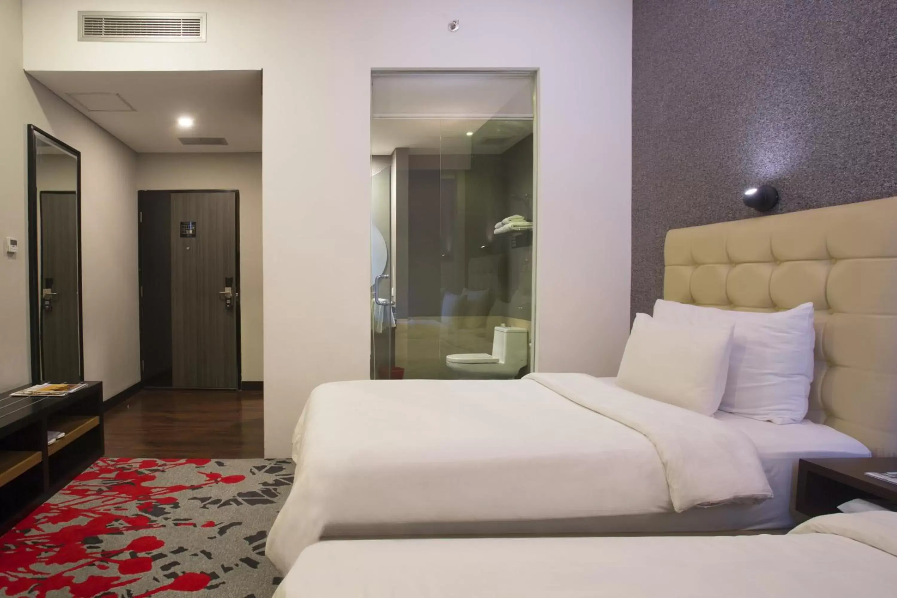 Bed in Liberty Hotel Thamrin Jakarta