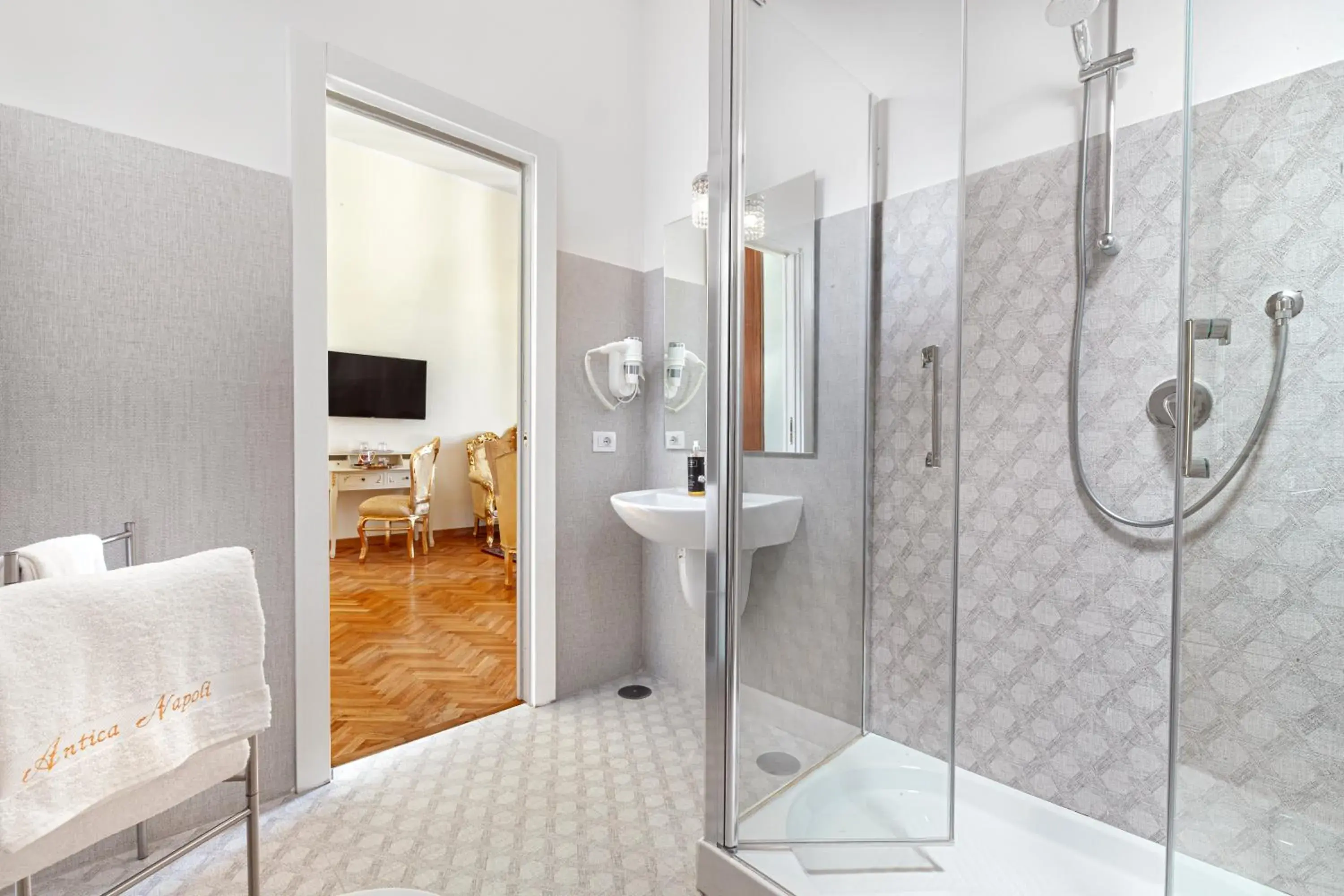Shower, Bathroom in Relais Antica Napoli