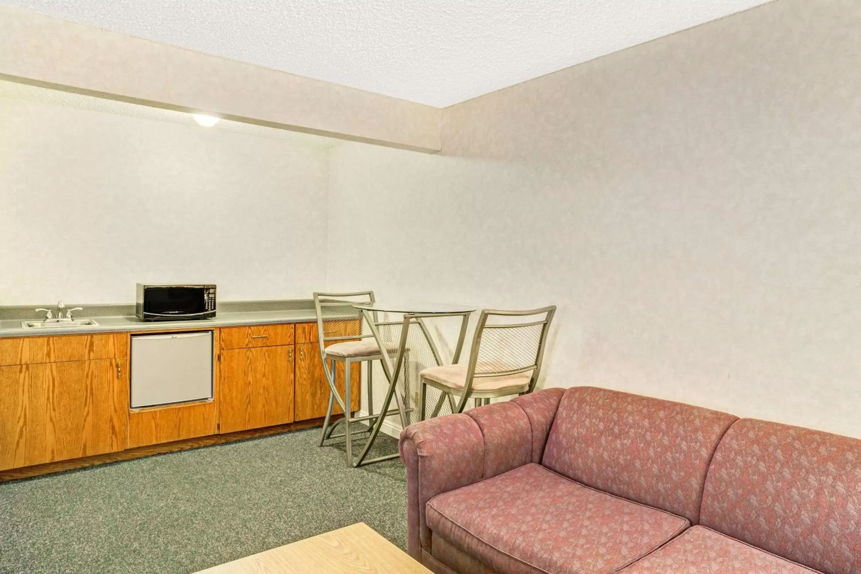 Photo of the whole room, Seating Area in Days Inn by Wyndham Carson City