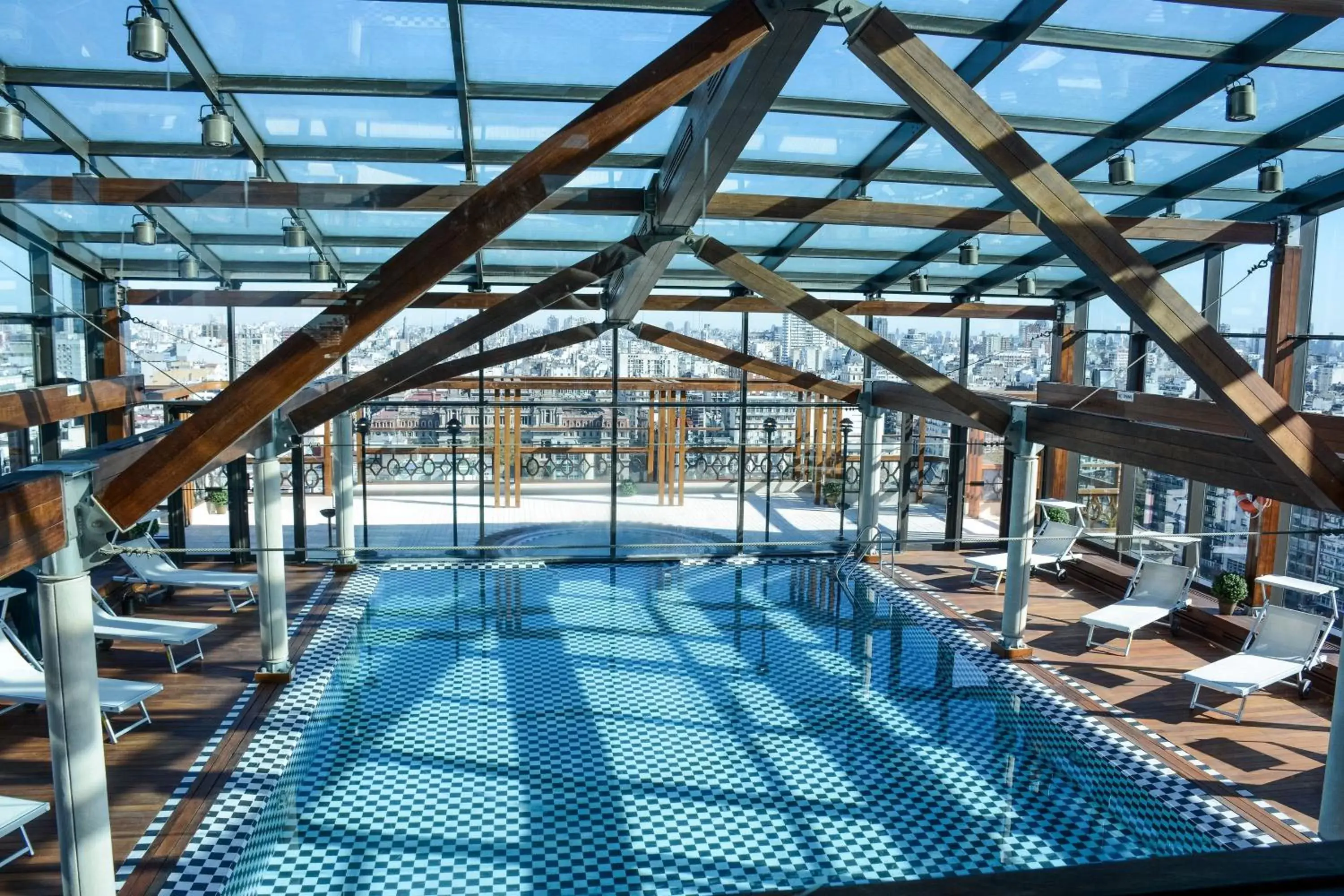 Swimming Pool in Buenos Aires Marriott