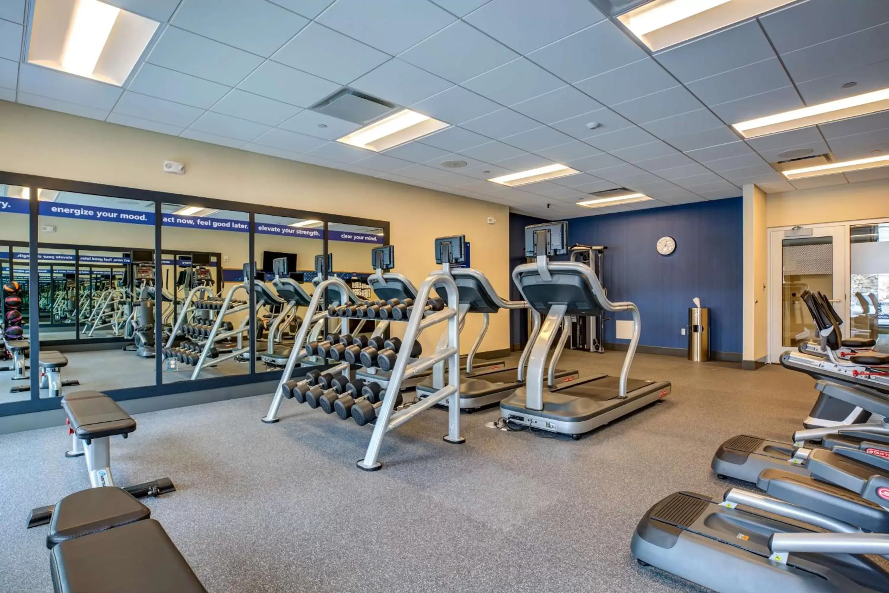 Fitness centre/facilities, Fitness Center/Facilities in Hampton Inn & Suites Boston/Waltham