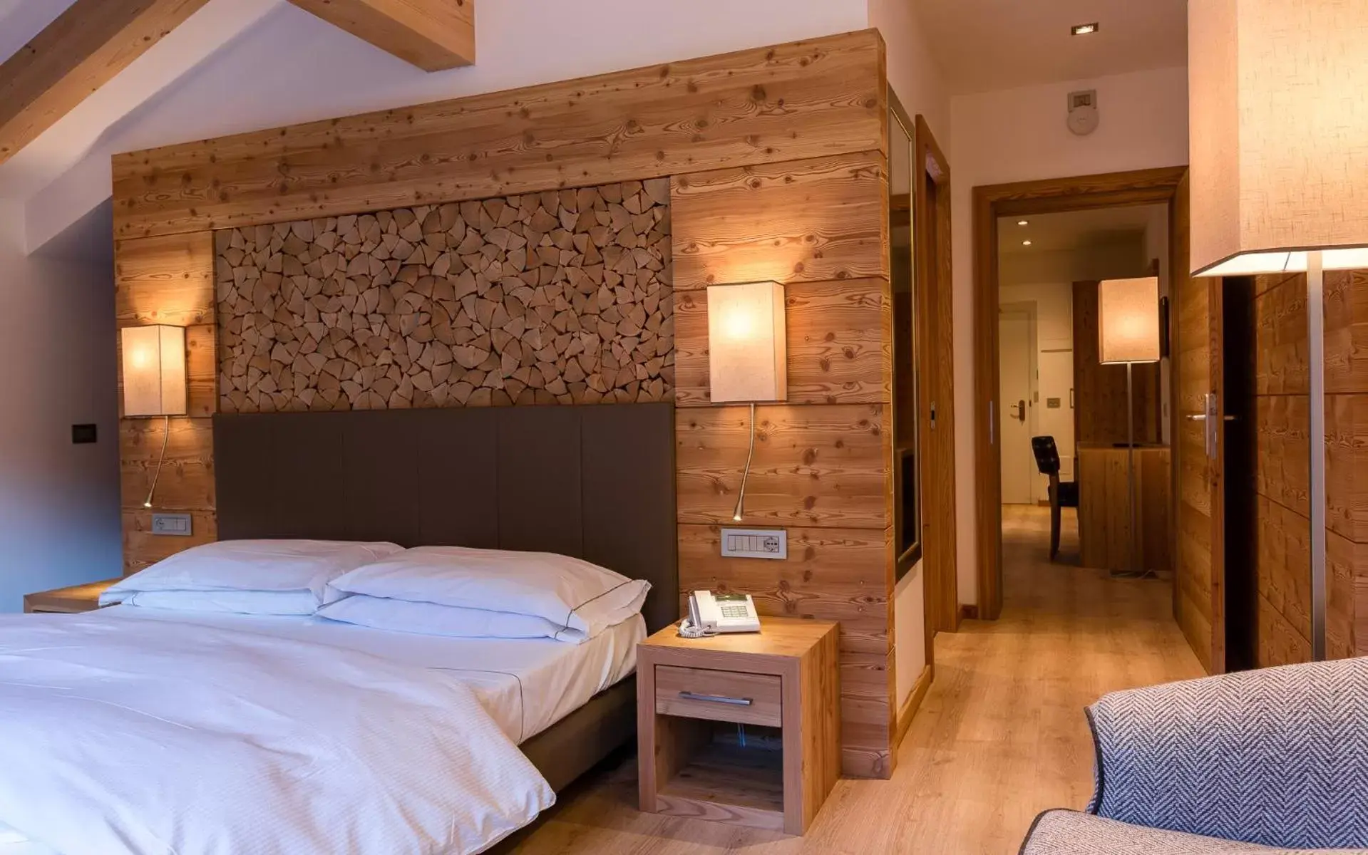 Bedroom, Bed in Hotel Europeo Alpine Charme & Wellness