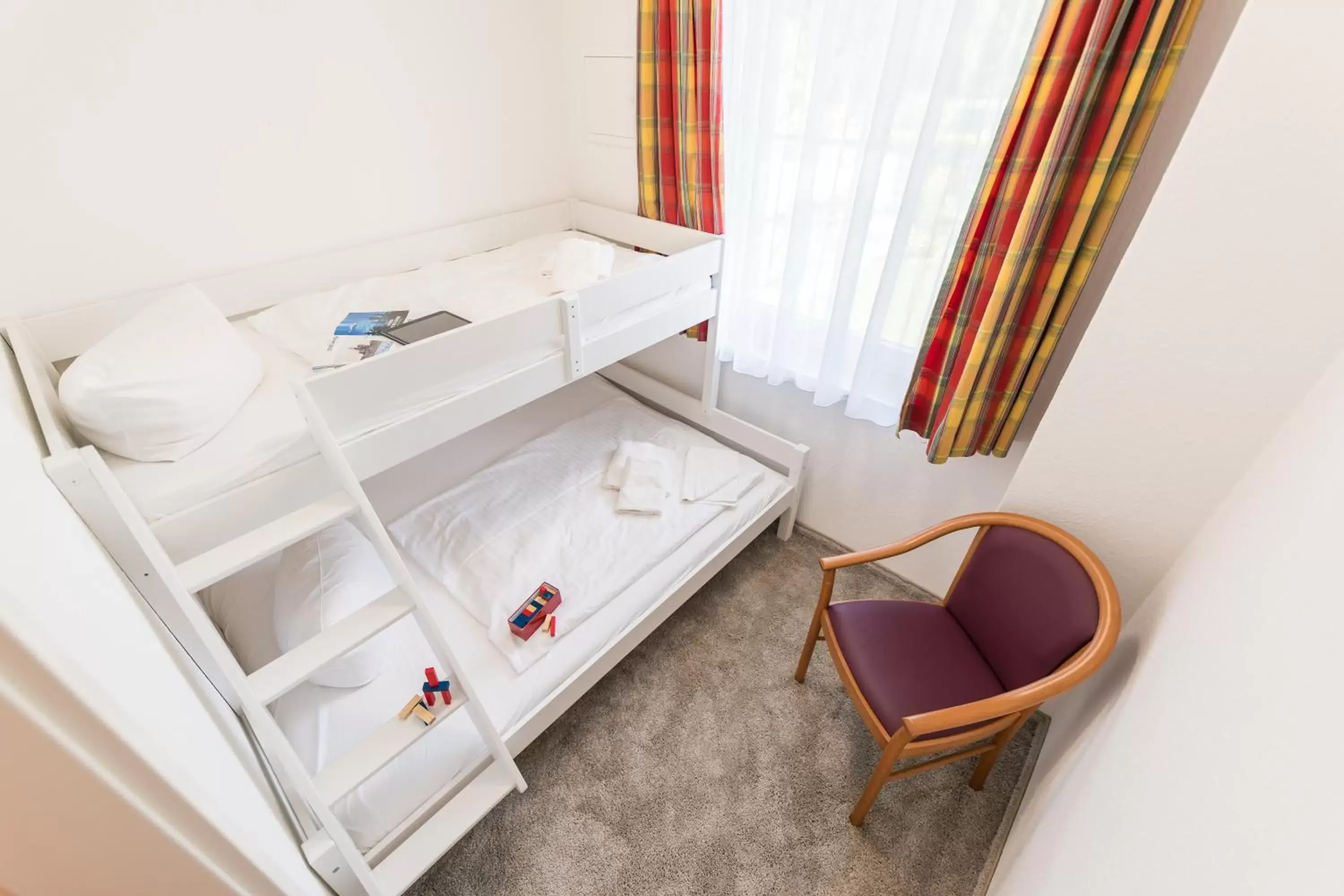 children, Bunk Bed in Hotel Königslinie