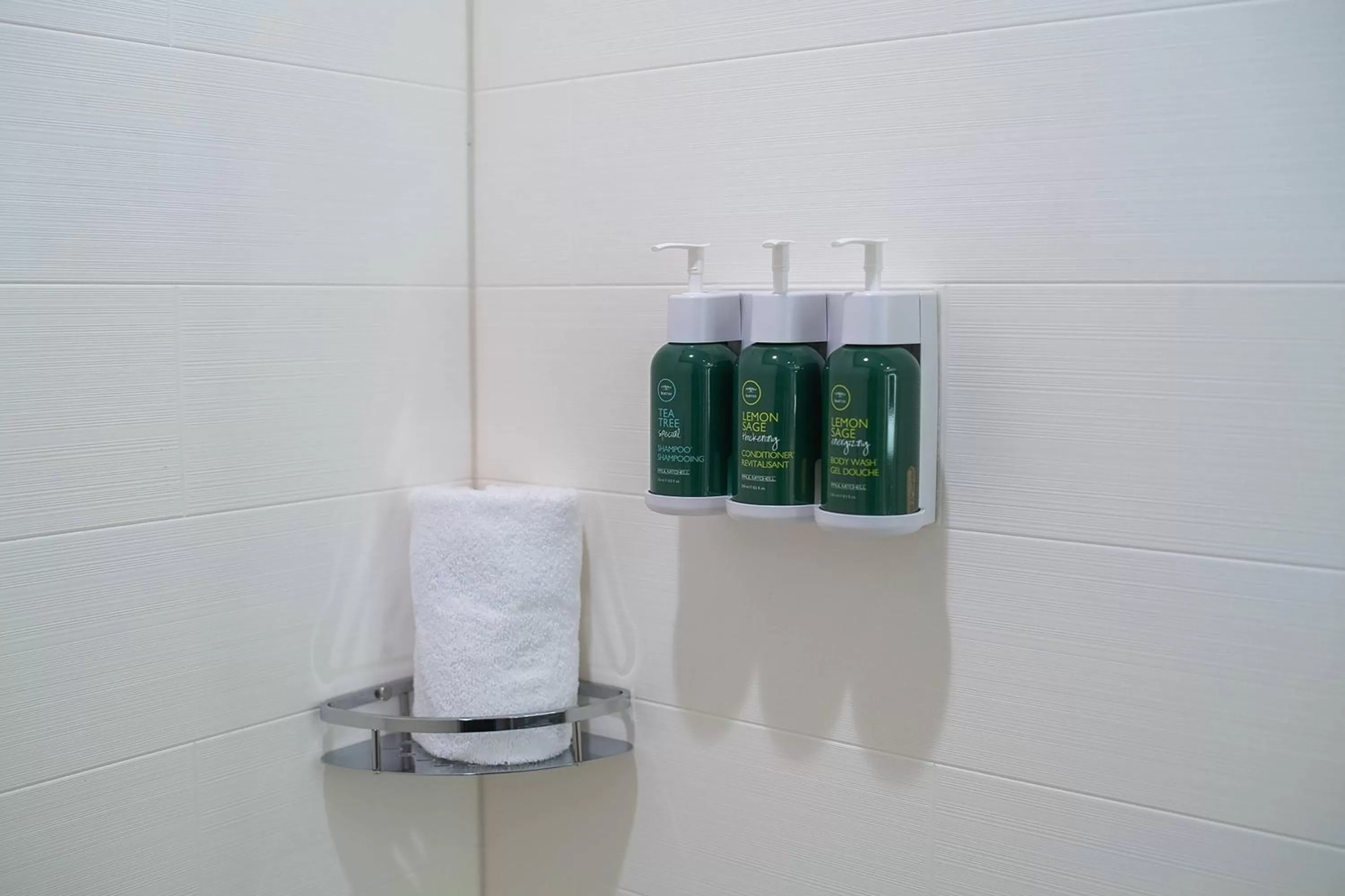 Bathroom in SpringHill Suites by Marriott Cape Canaveral Cocoa Beach