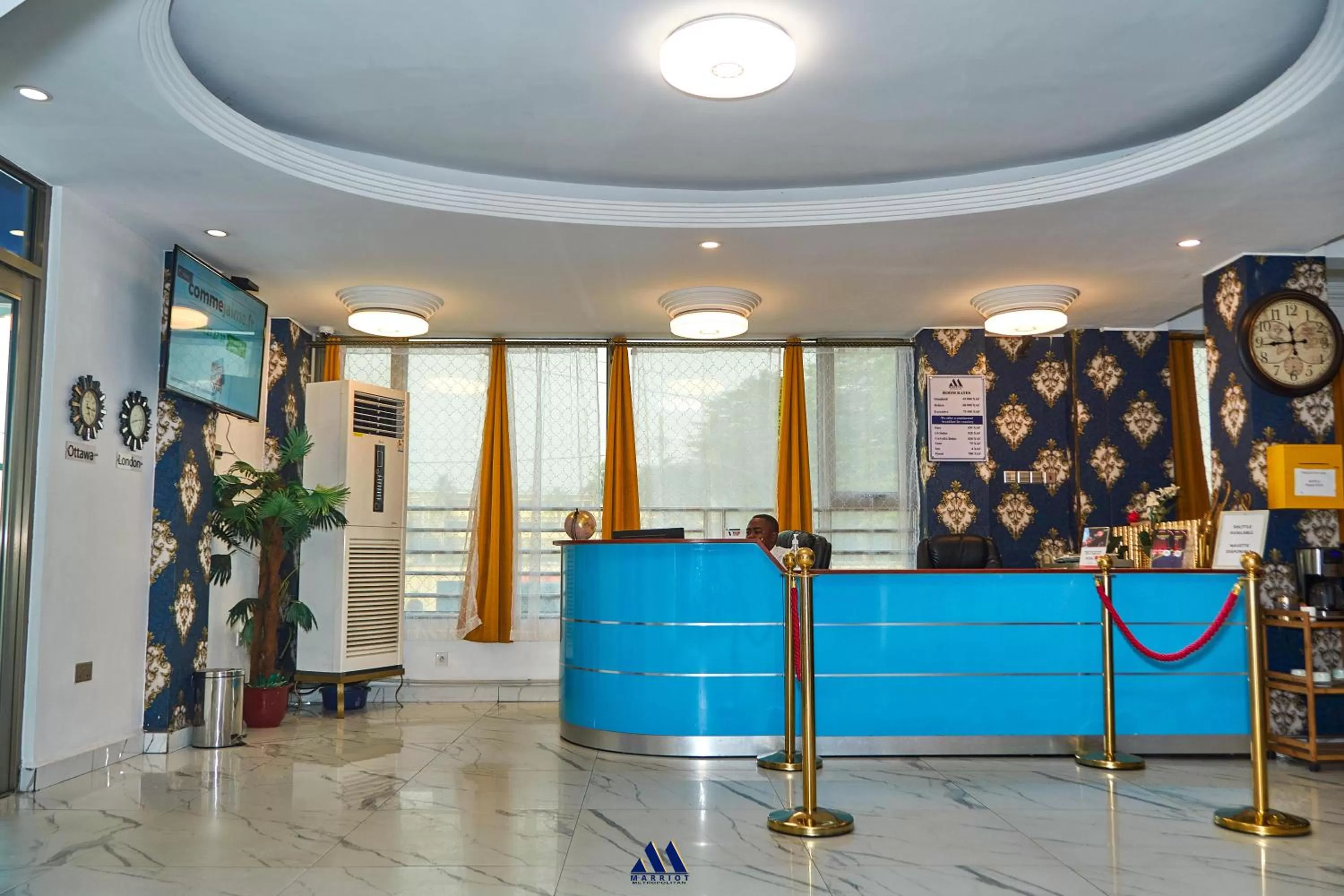 Lobby or reception in Marriot Metropolitan Hotel