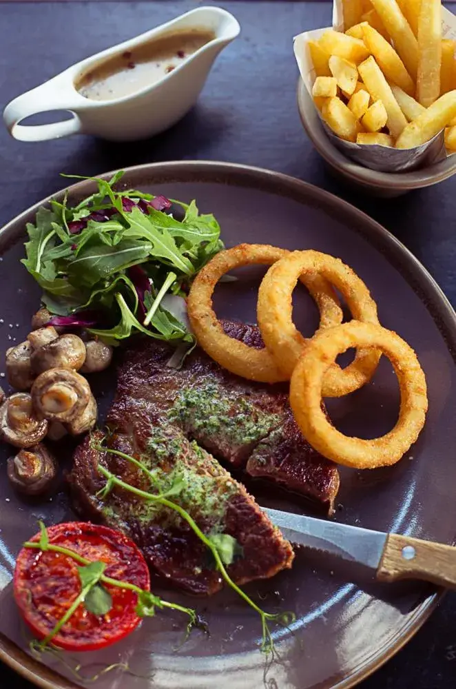 Food and drinks in Bayards Cove Inn Food and drinks in Bayards Cove Inn