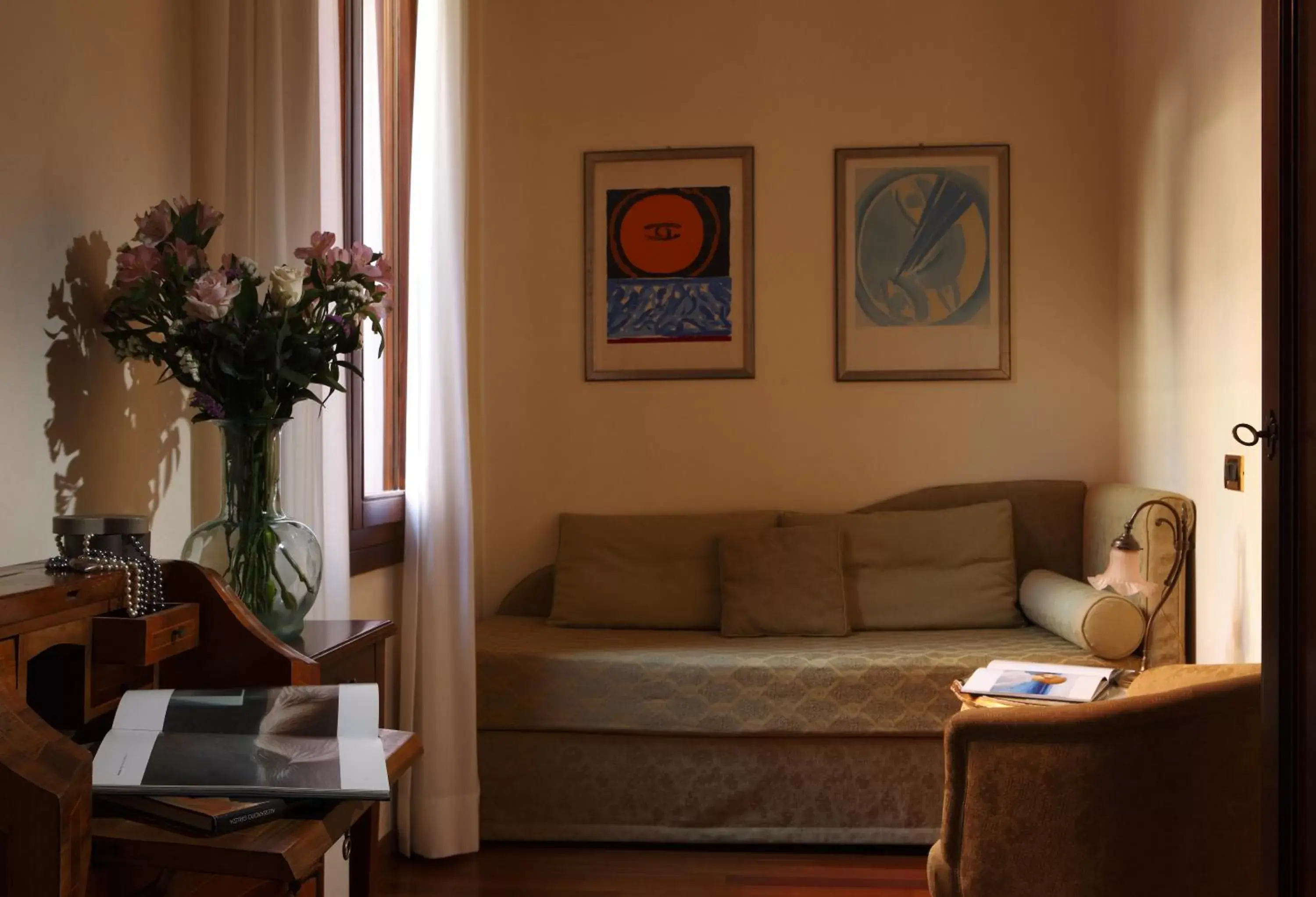 Living room, Seating Area in Pensione Accademia - Villa Maravege