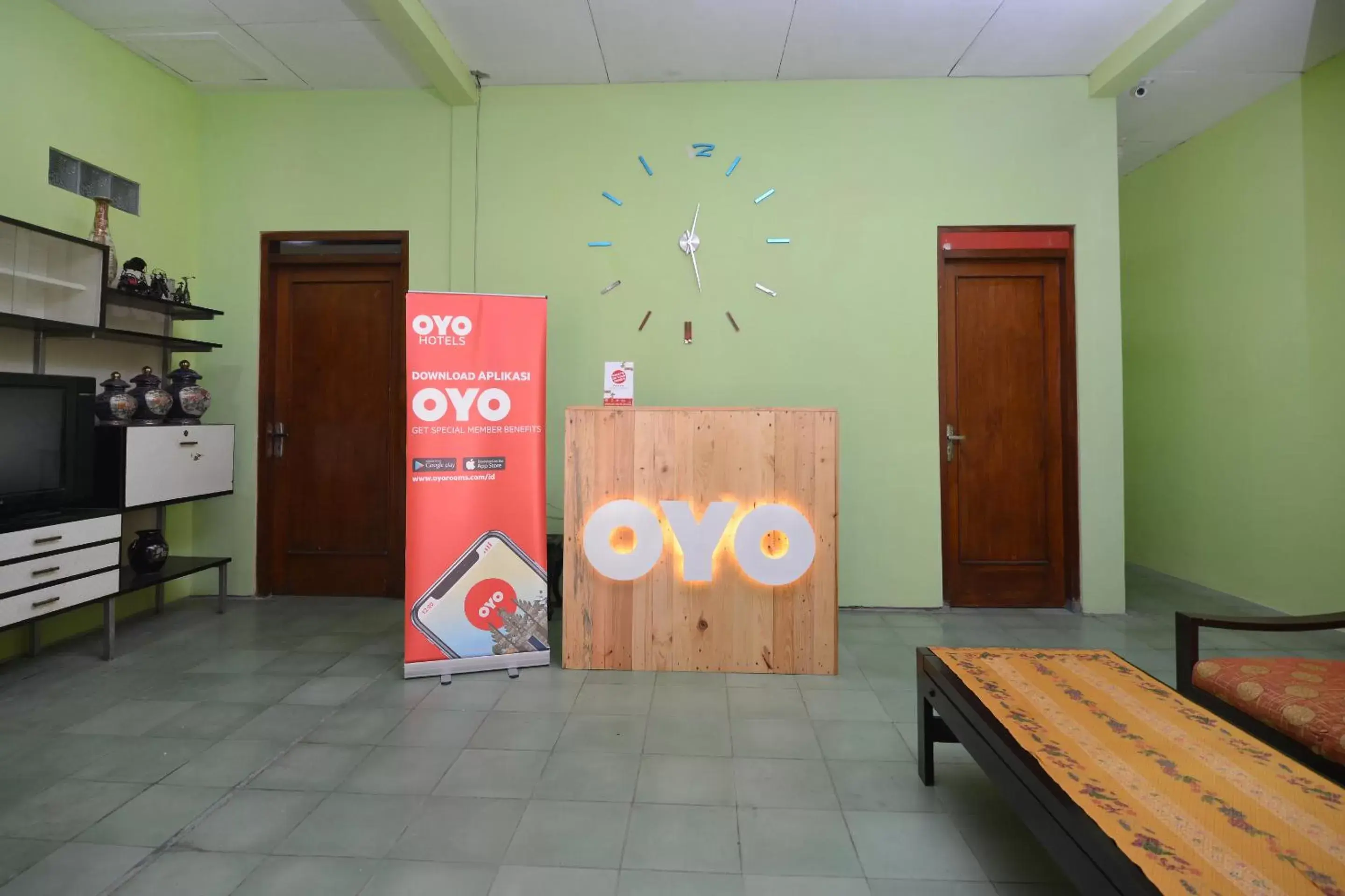 Lobby or reception in OYO 1046 Omah Pathok