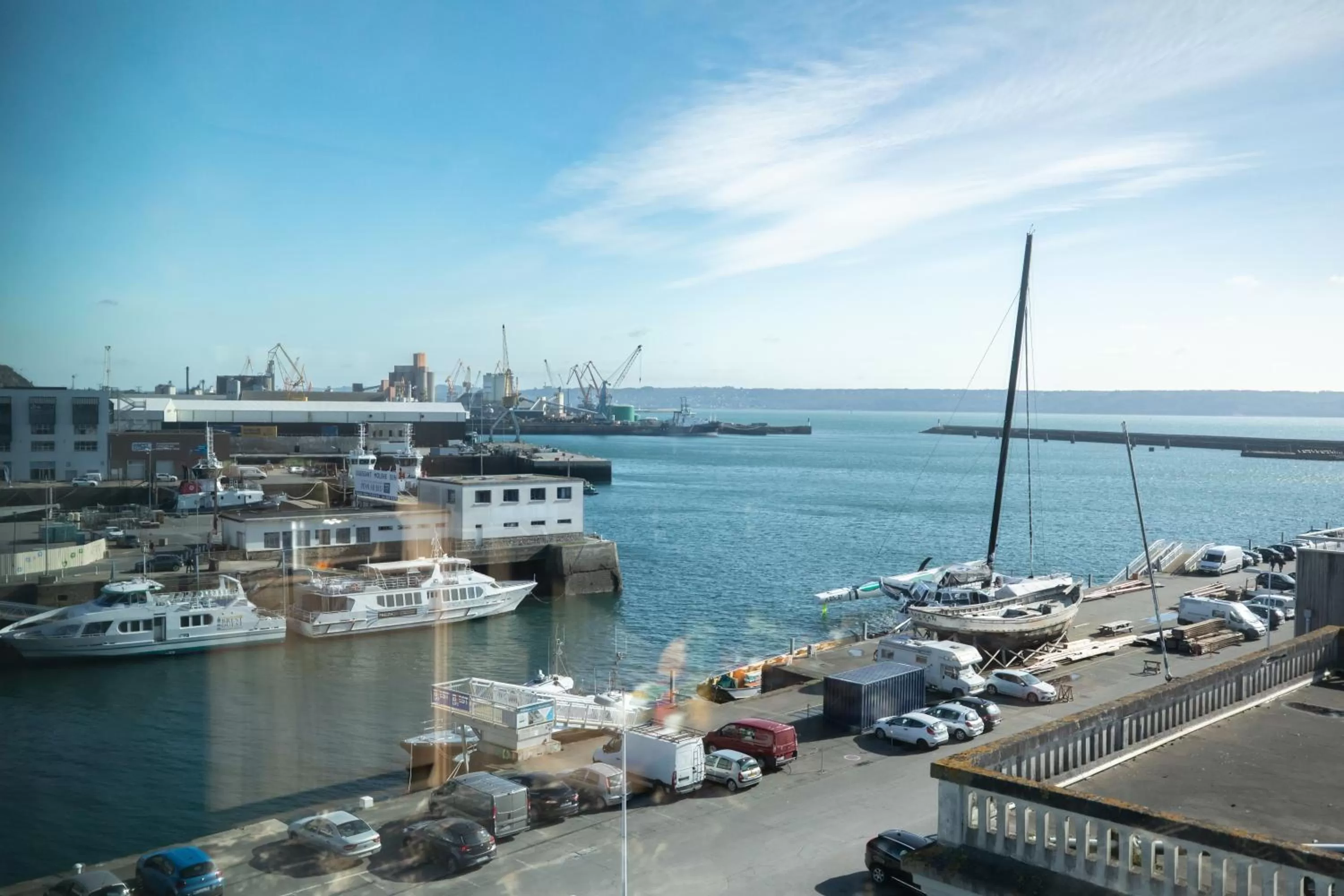 View (from property/room) in Le Barracuda & Spa, Centre Port, pieds dans l'eau, vue mer