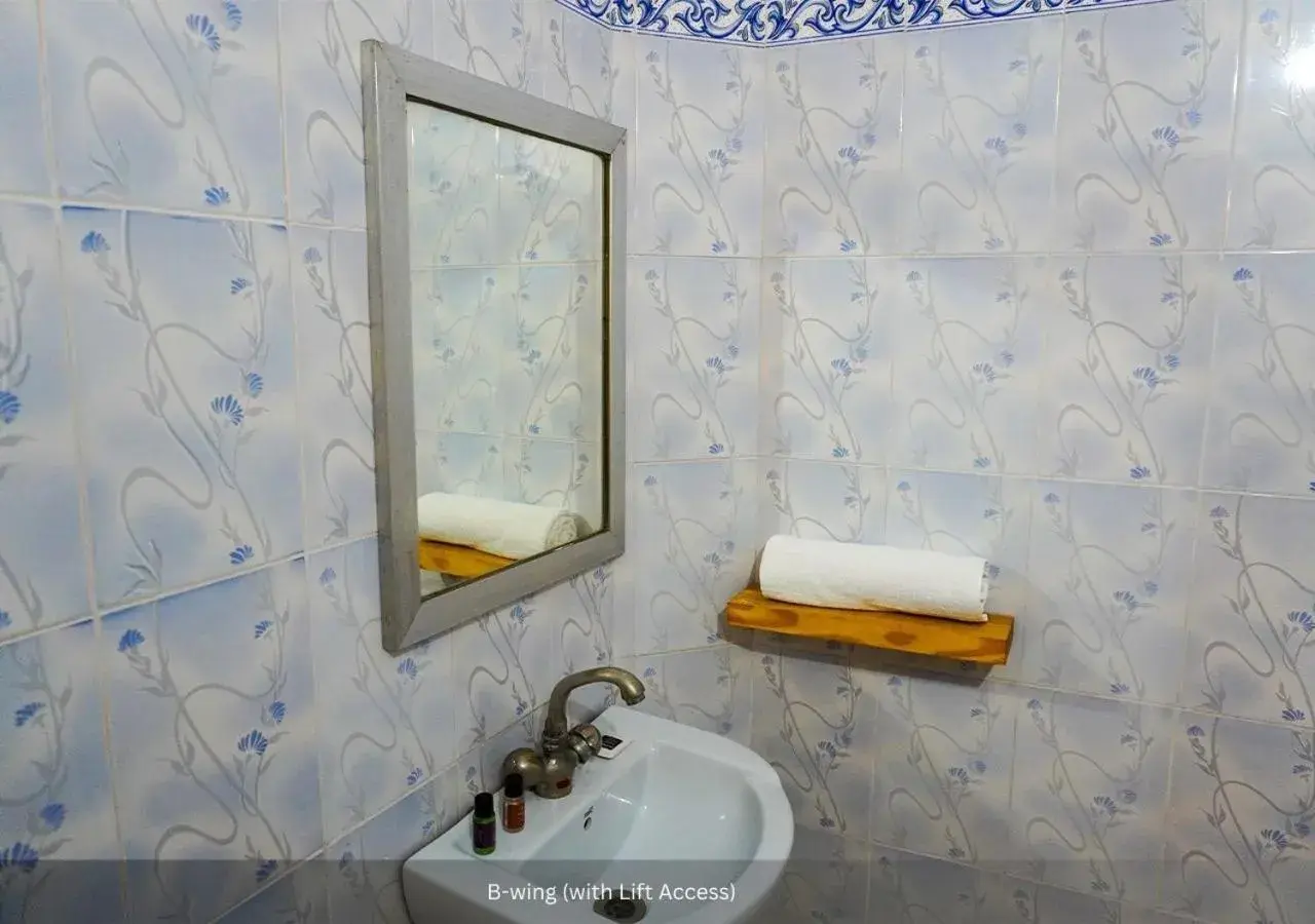 Bathroom in Moustache Hostel Udaipur