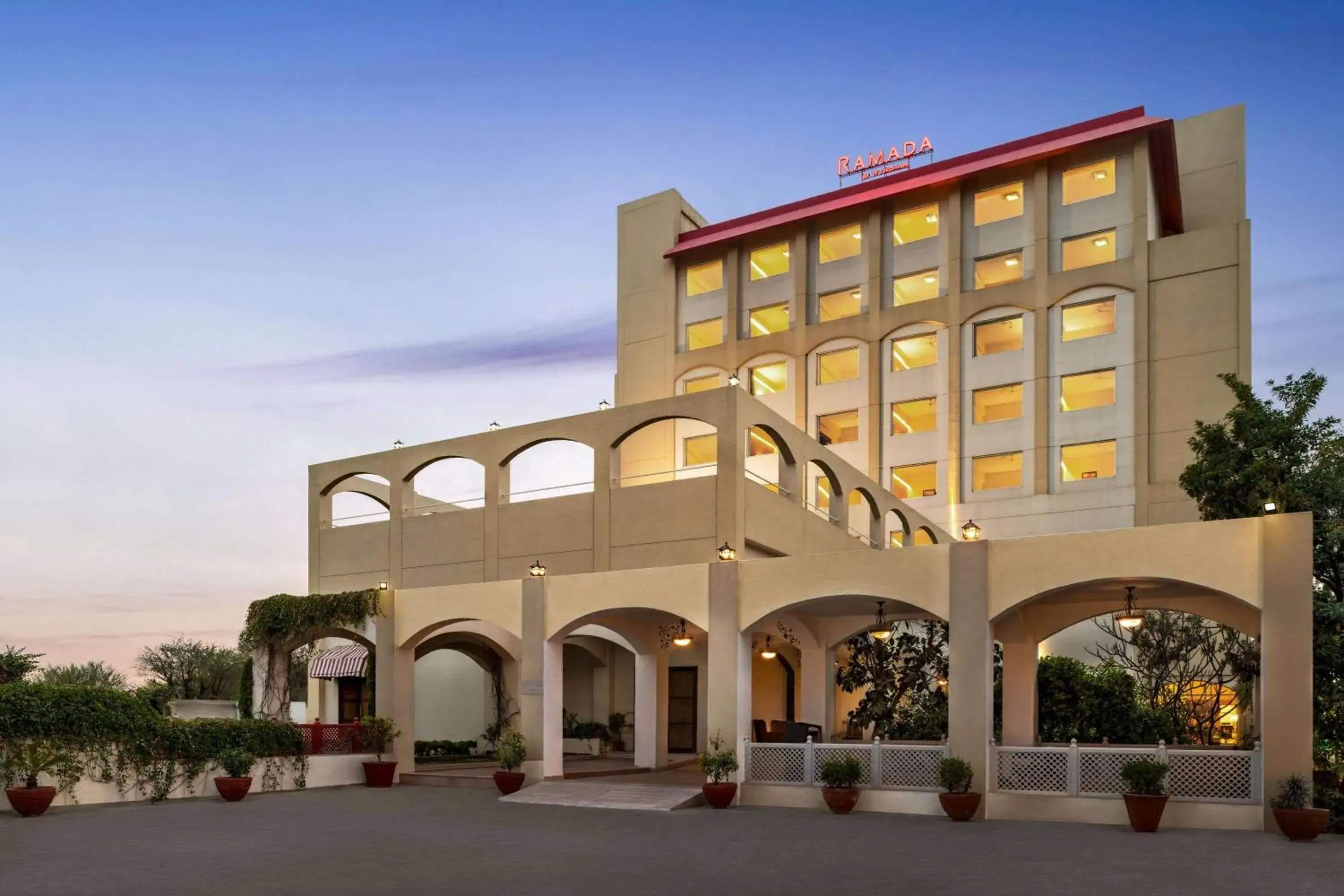 Property building in Ramada by Wyndham Jaipur Jaisinghpura Property building in Ramada by Wyndham Jaipur Jaisinghpura