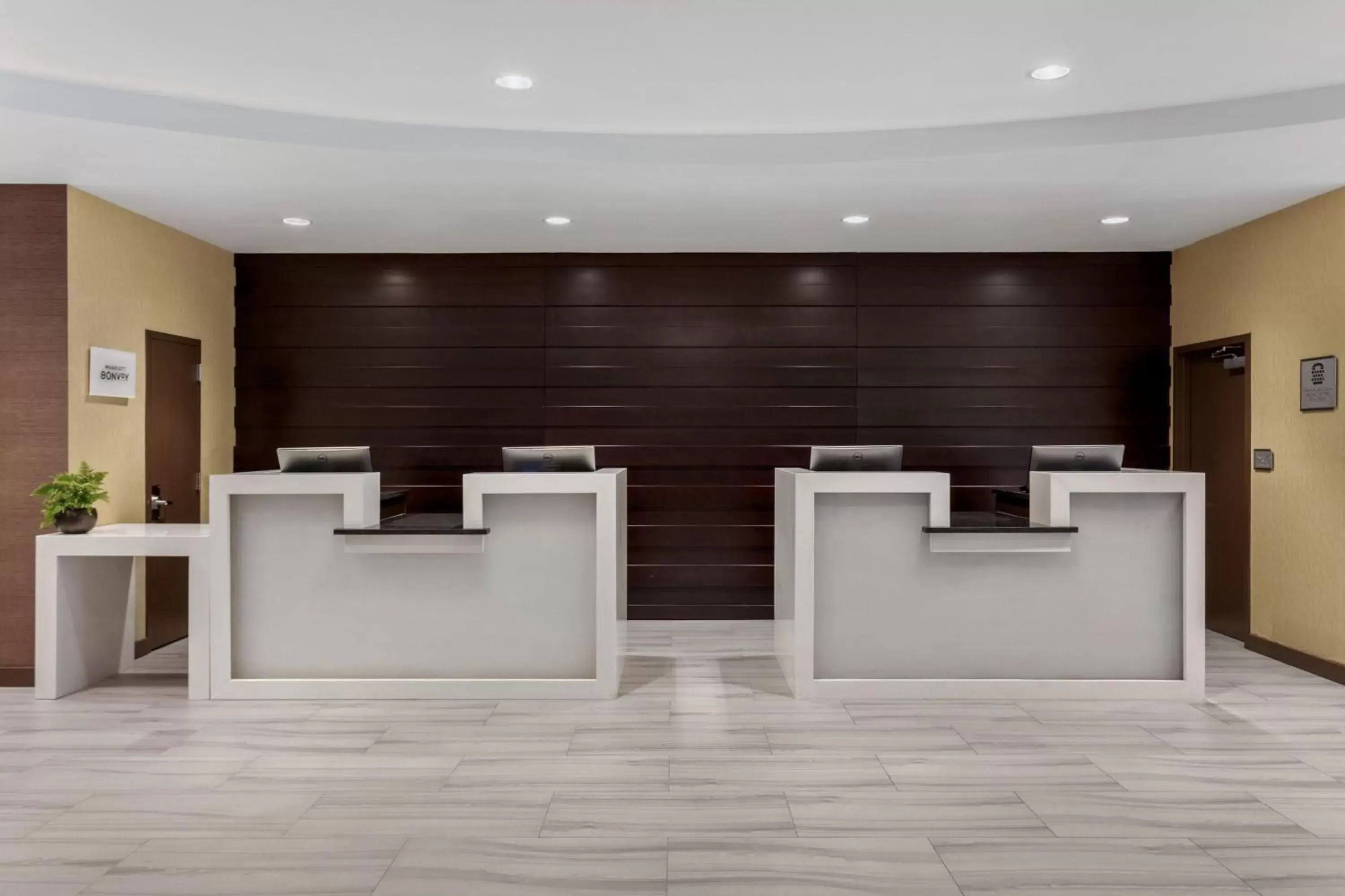 Lobby or reception in Delta Hotels by Marriott Somerset