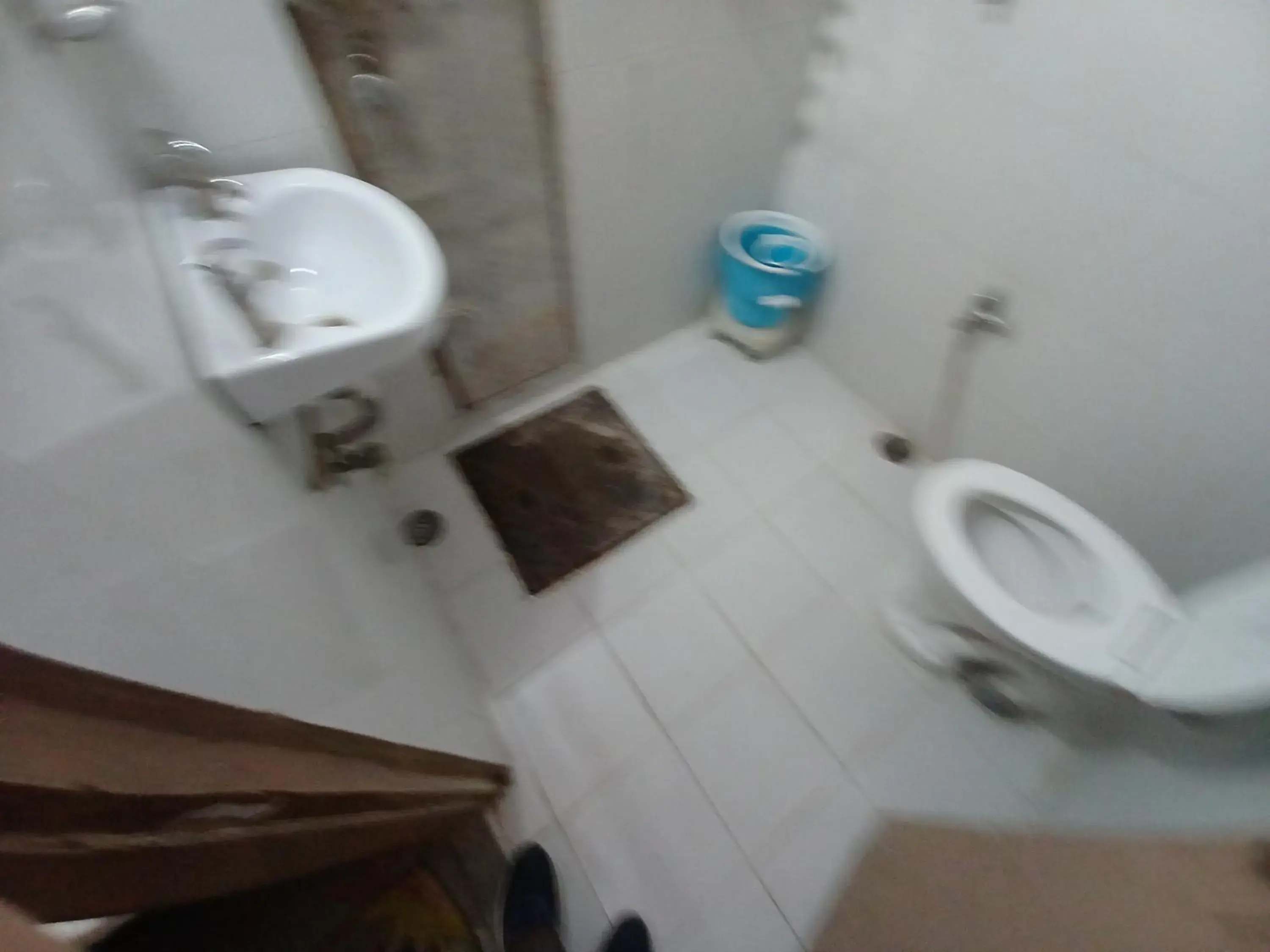 Bathroom in Kailash Hotel