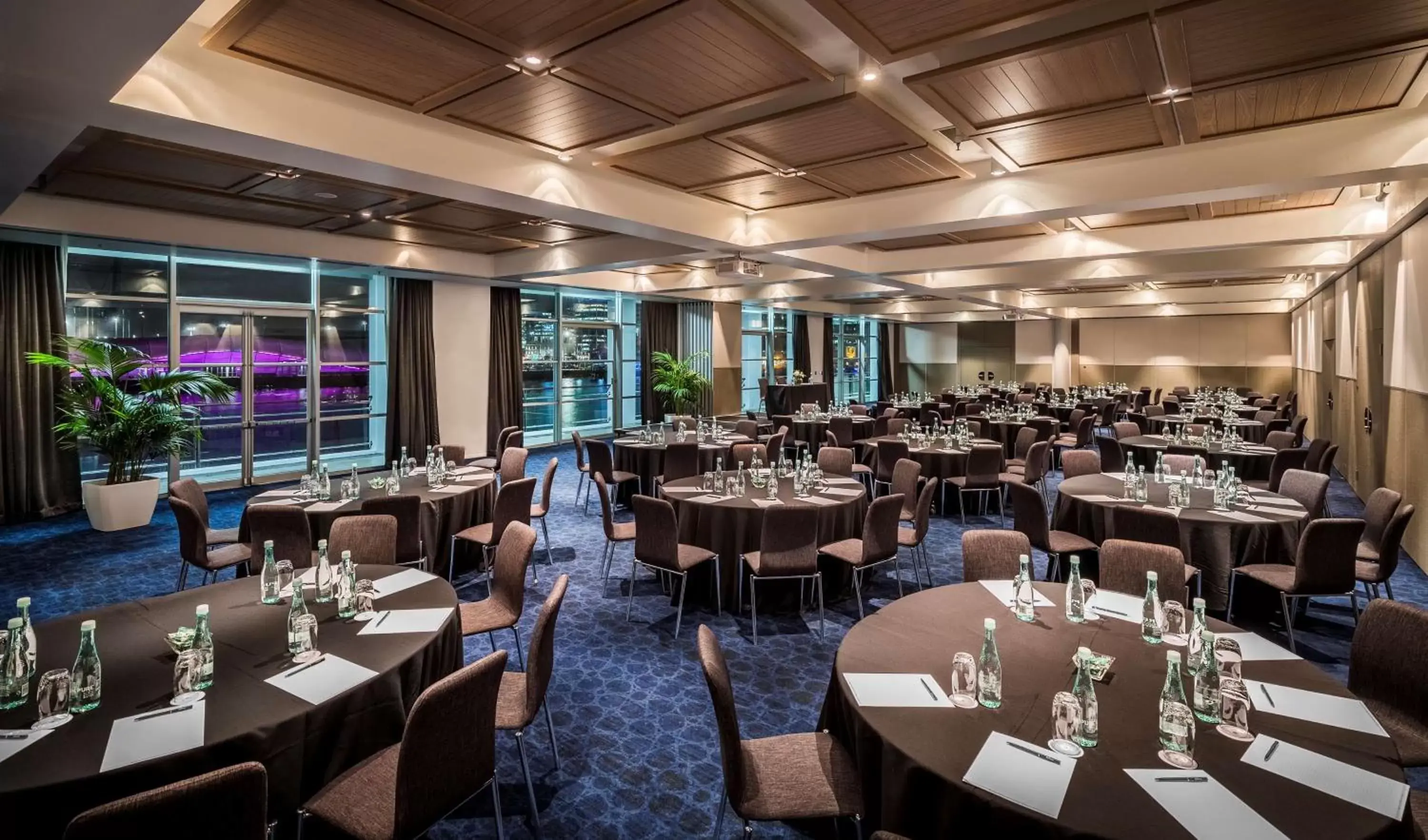 Meeting/conference room, Restaurant/Places to Eat in Hilton Auckland