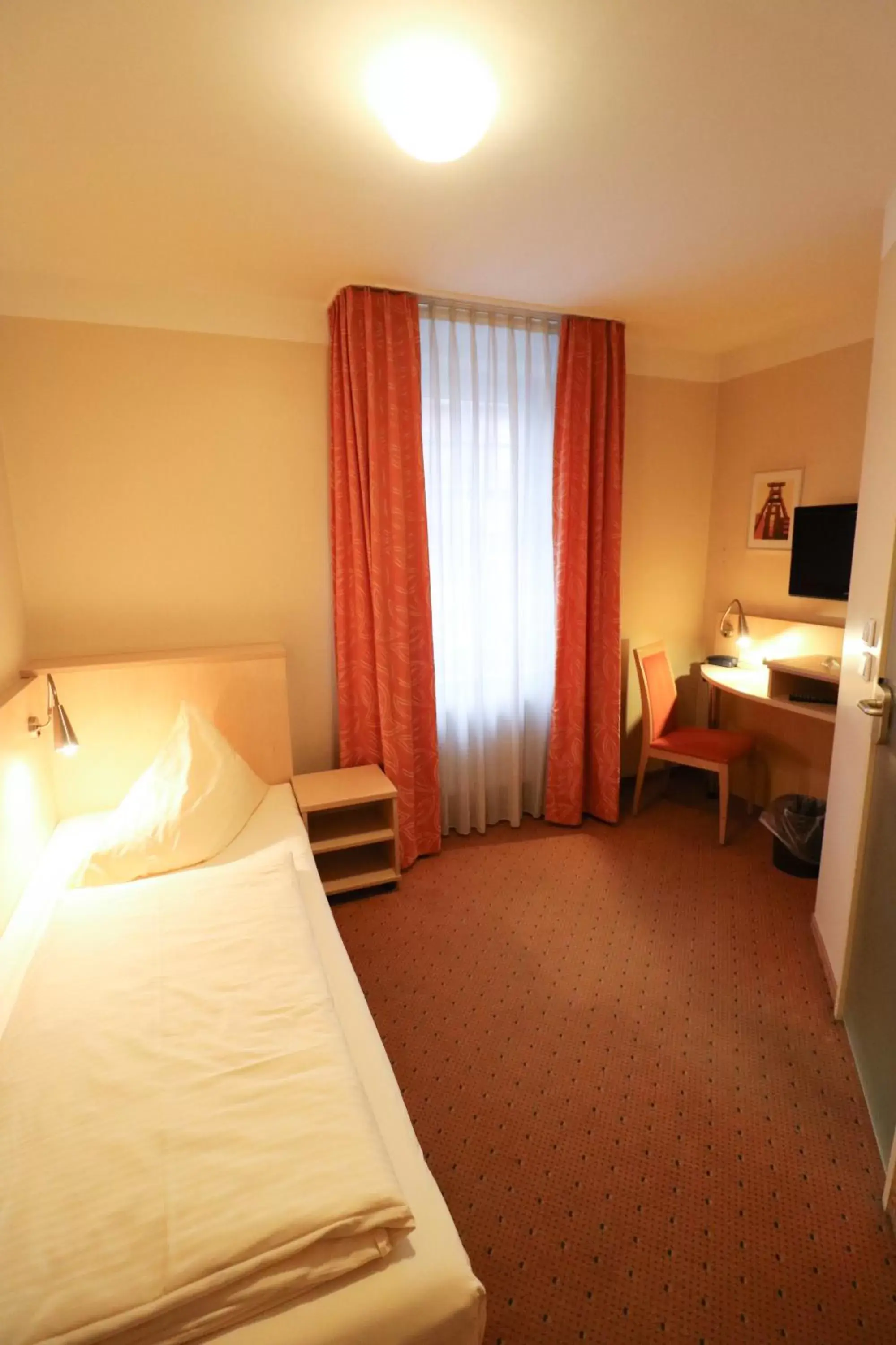 Economy Single Room in Hotel Petul An der Zeche Economy Single Room in Hotel Petul An der Zeche