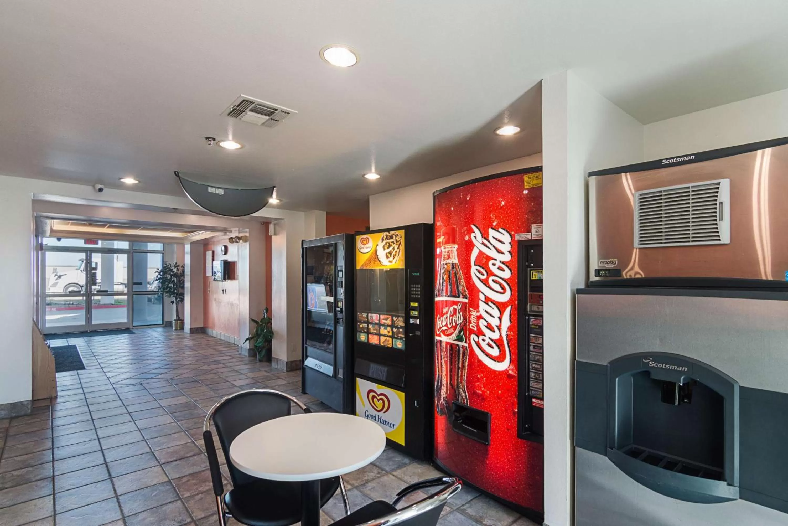 Seating area in Motel 6-Terrell, TX