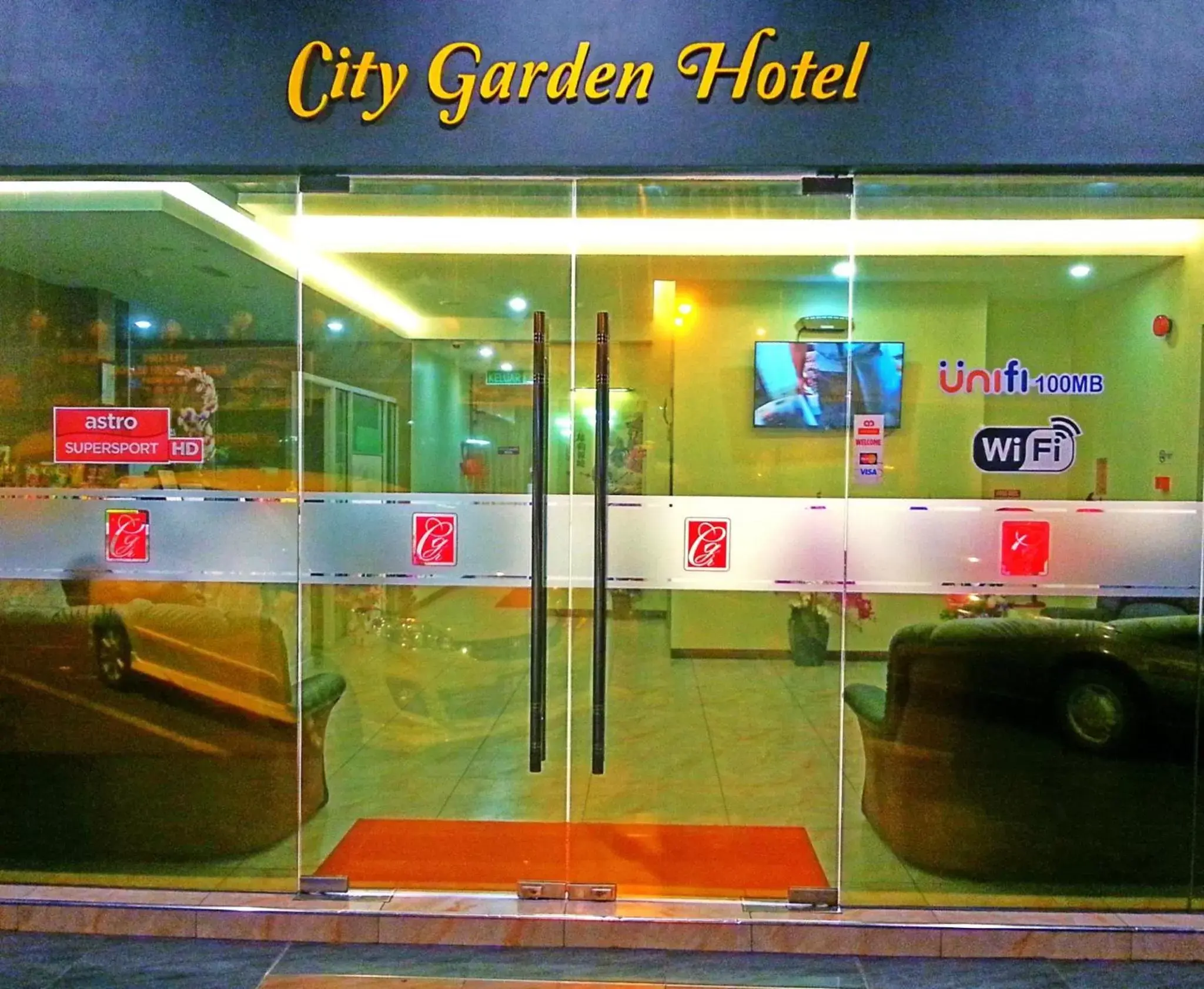 Facade/entrance in City Garden Hotel