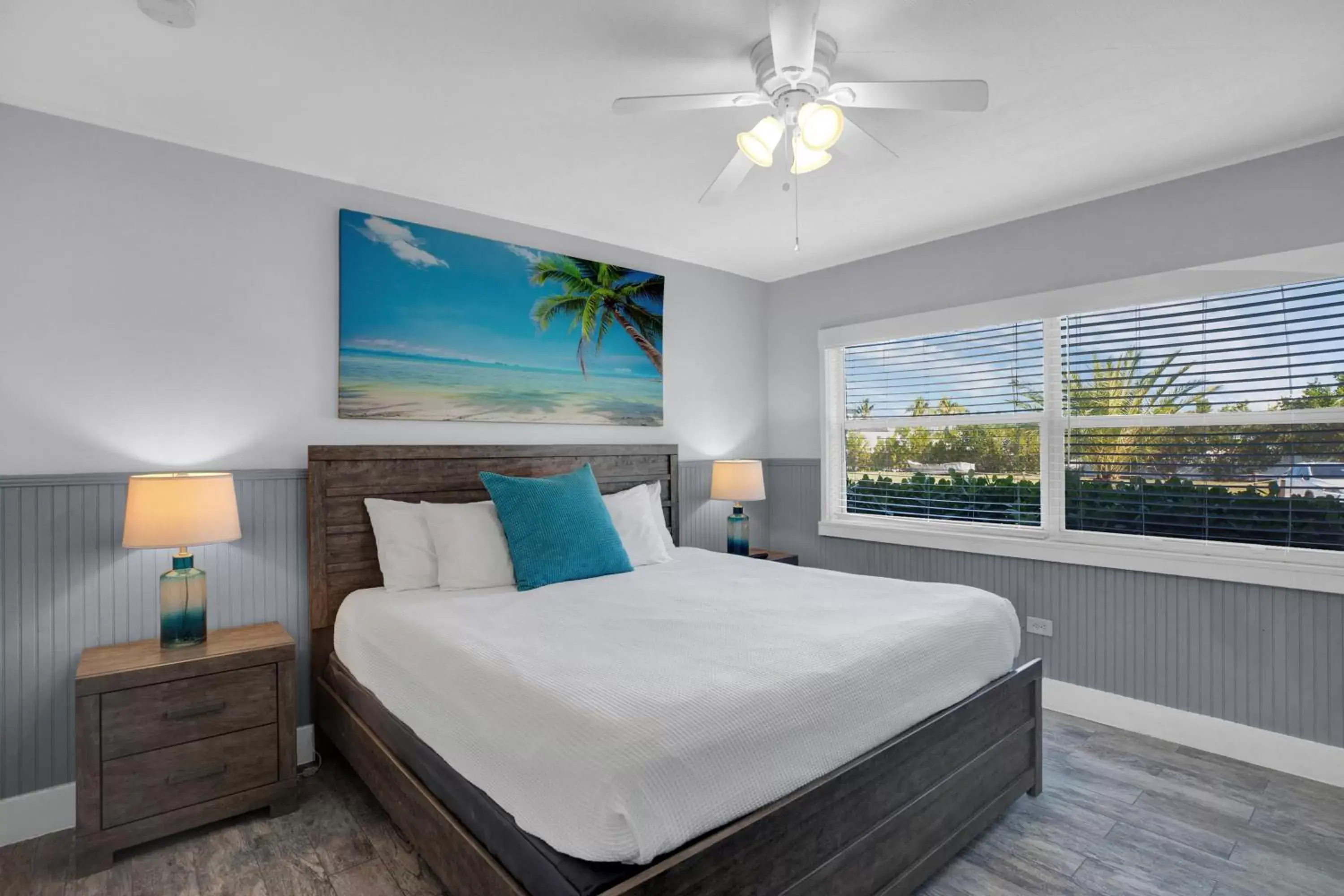 Bedroom, Bed in Seascape Resort & Marina