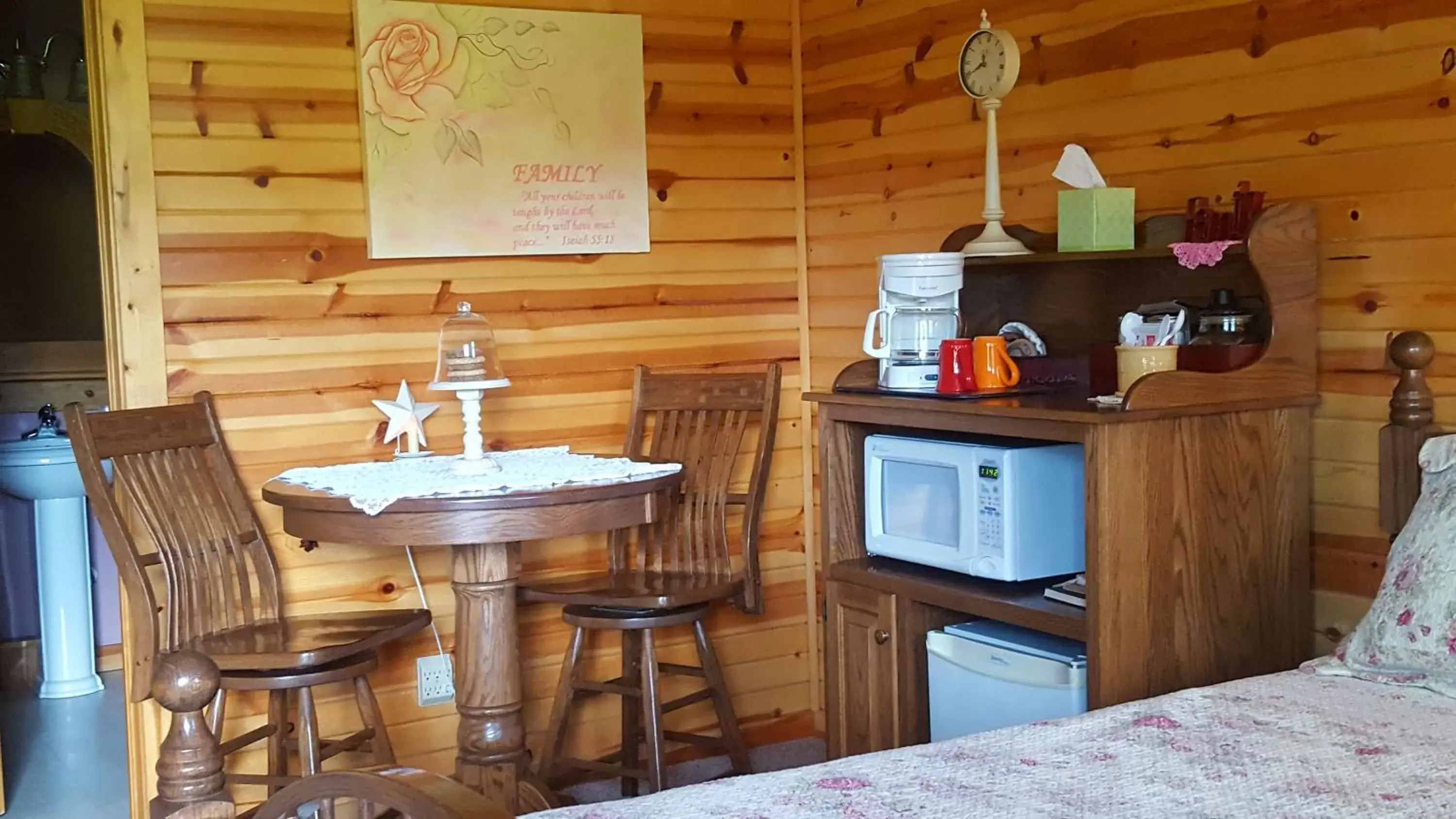 Restaurant/Places to Eat in Amish Blessings Cabins