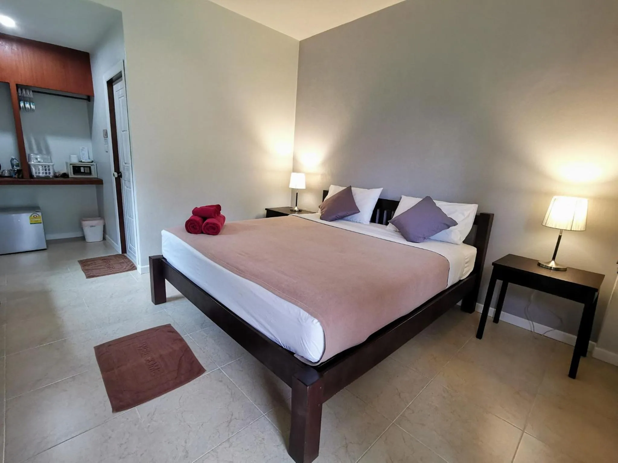 Photo of the whole room, Bed in SER-EN-DIP-I-TY - SHA Extra Plus