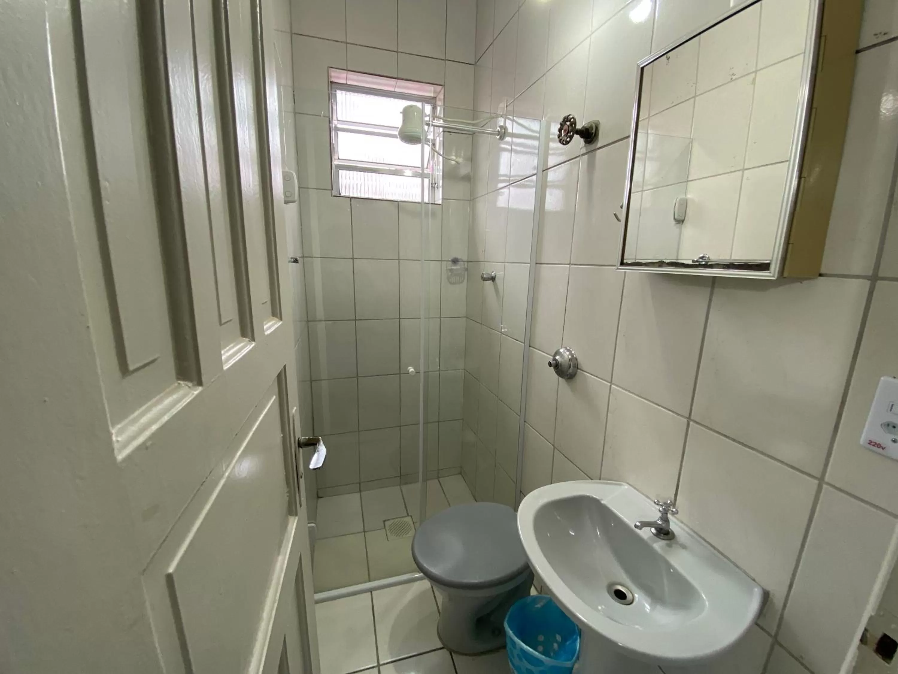 Bathroom in Caiçara Hotel