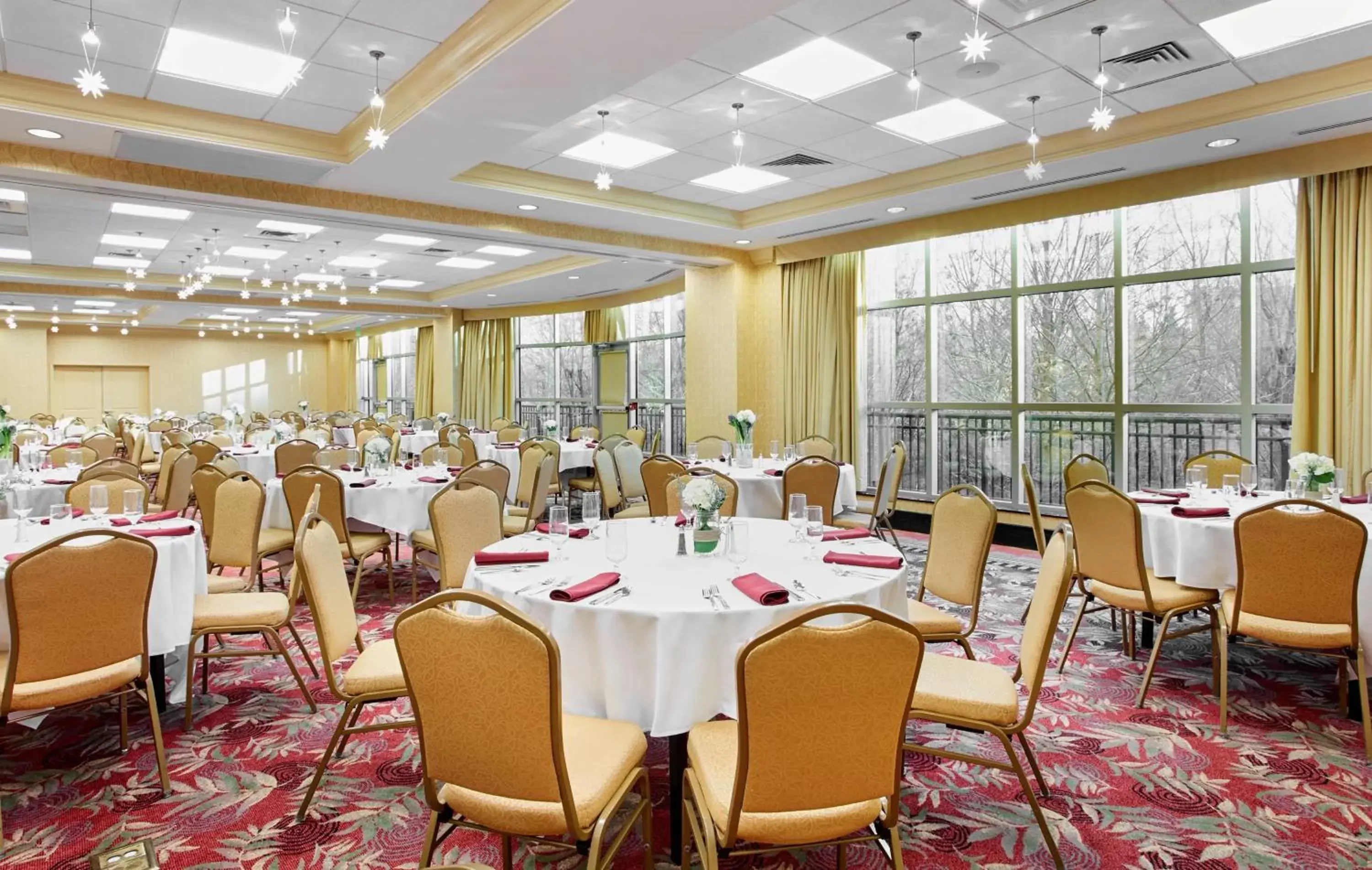 Meeting/conference room, Restaurant/Places to Eat in Hilton Garden Inn Rockville - Gaithersburg