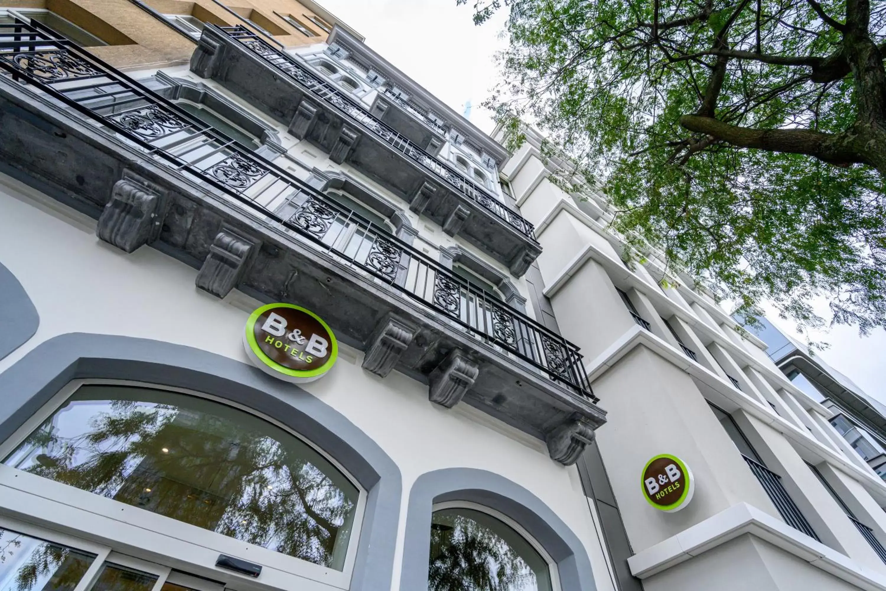 Facade/entrance, Property Building in B&B Hotel Brussels Centre Gare du Midi