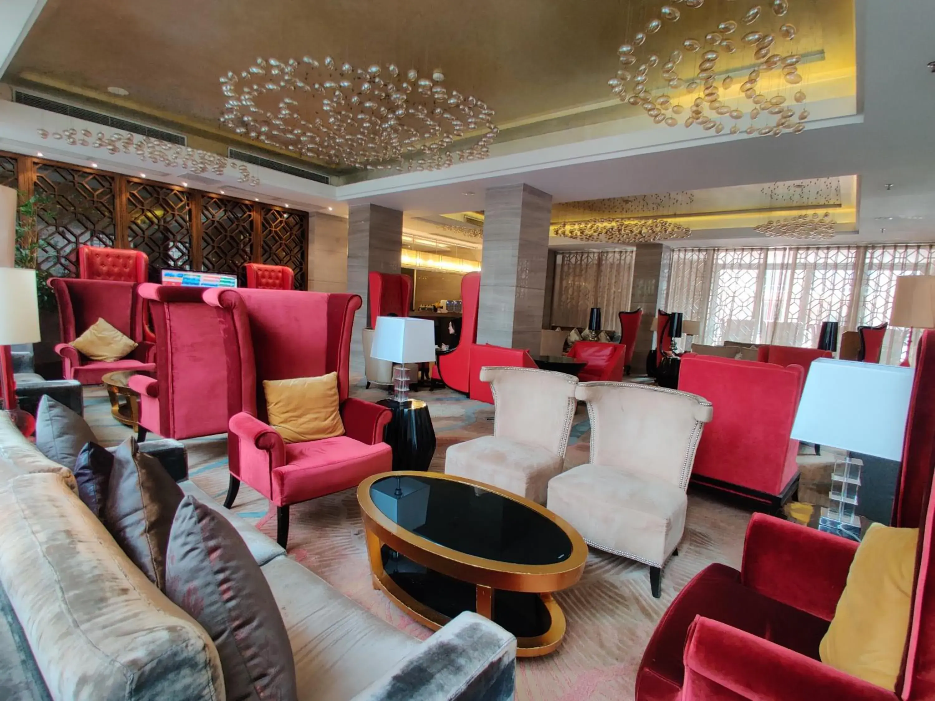 Coffee/tea facilities, Lounge/Bar in Easeland Hotel