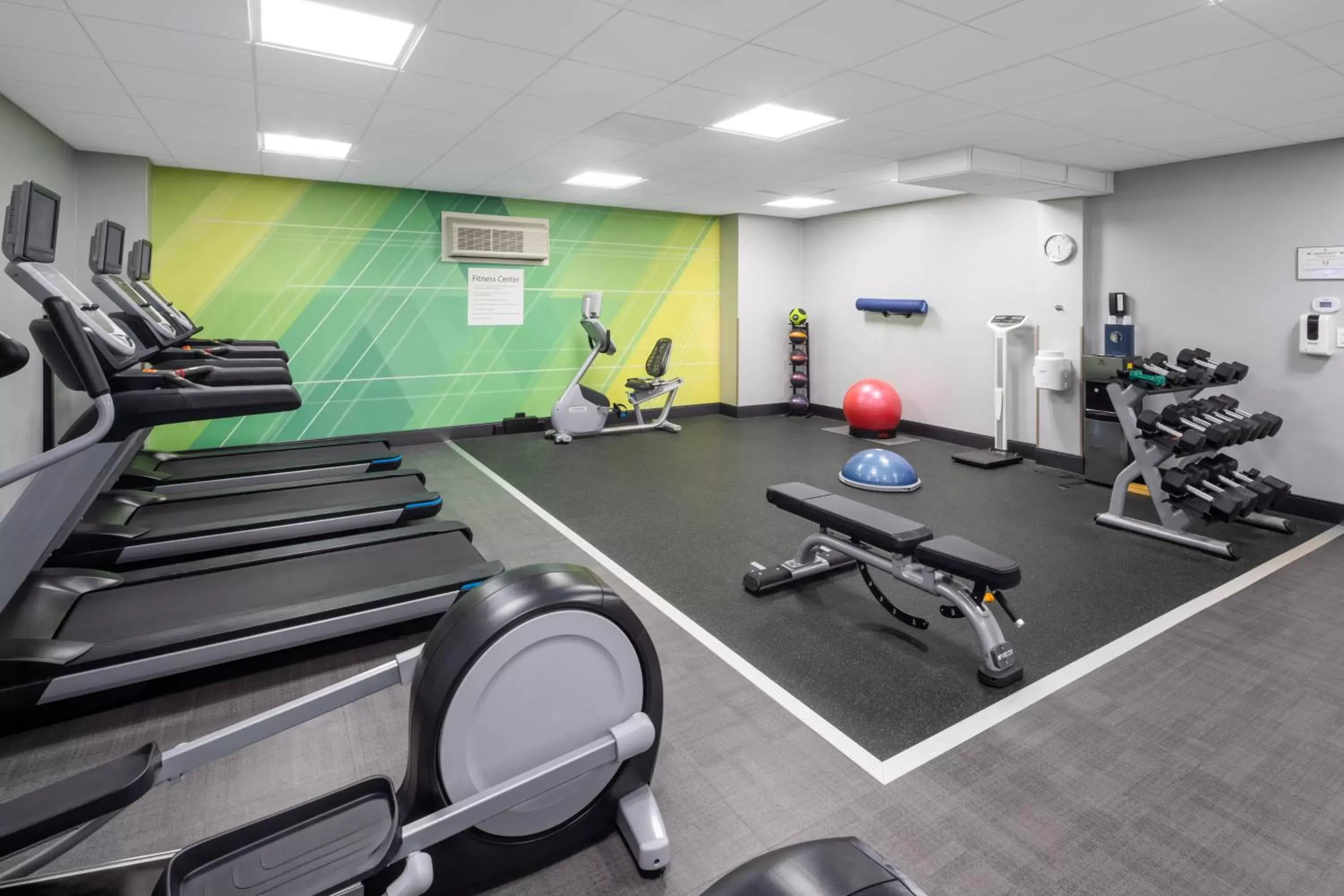 Fitness centre/facilities, Fitness Center/Facilities in Holiday Inn Poughkeepsie, an IHG Hotel