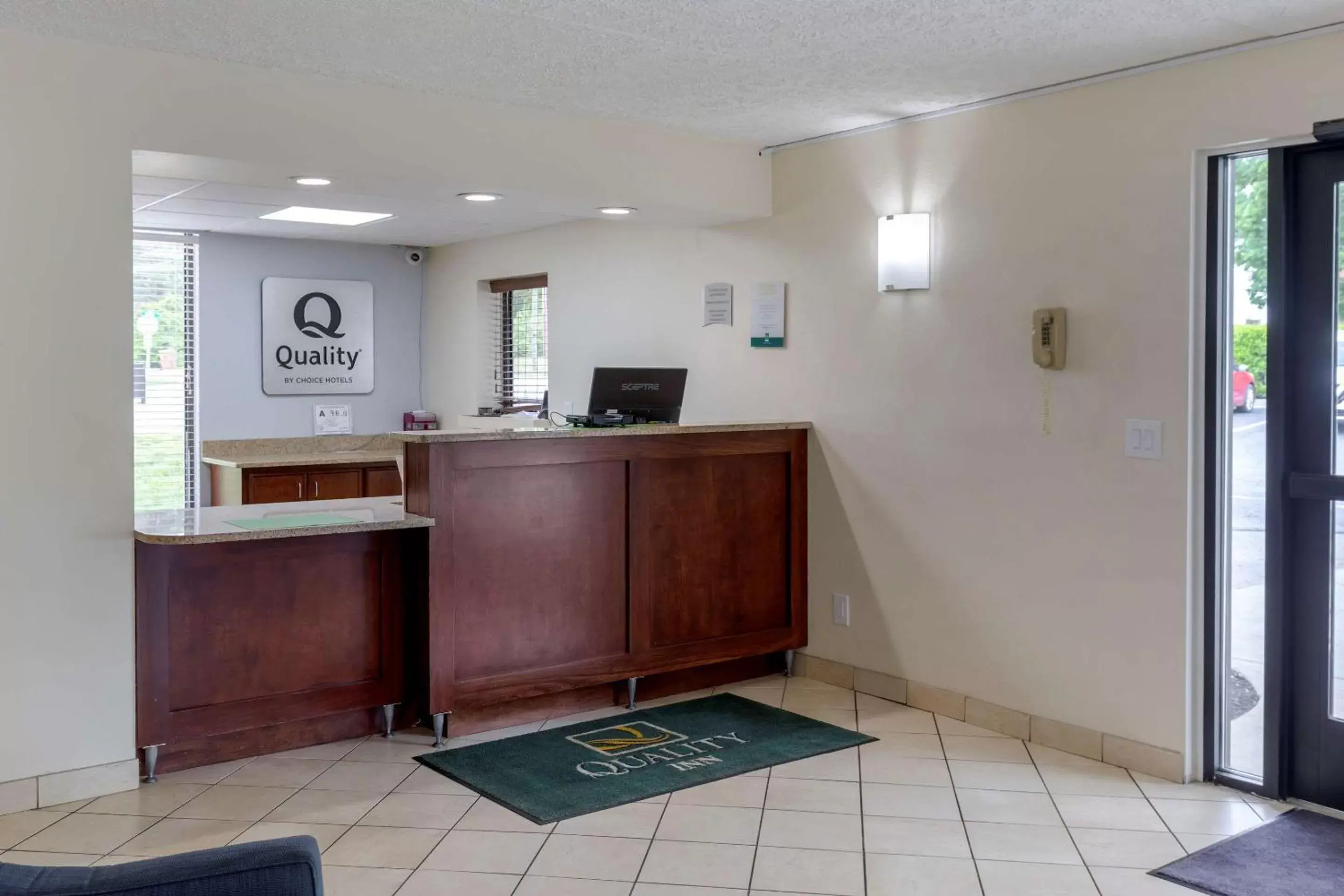 Lobby or reception, Lobby/Reception in Quality Inn - Roxboro South