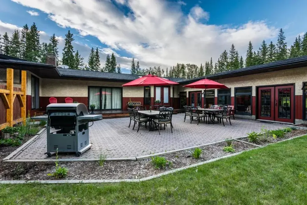 Patio in Rustlers Lodge