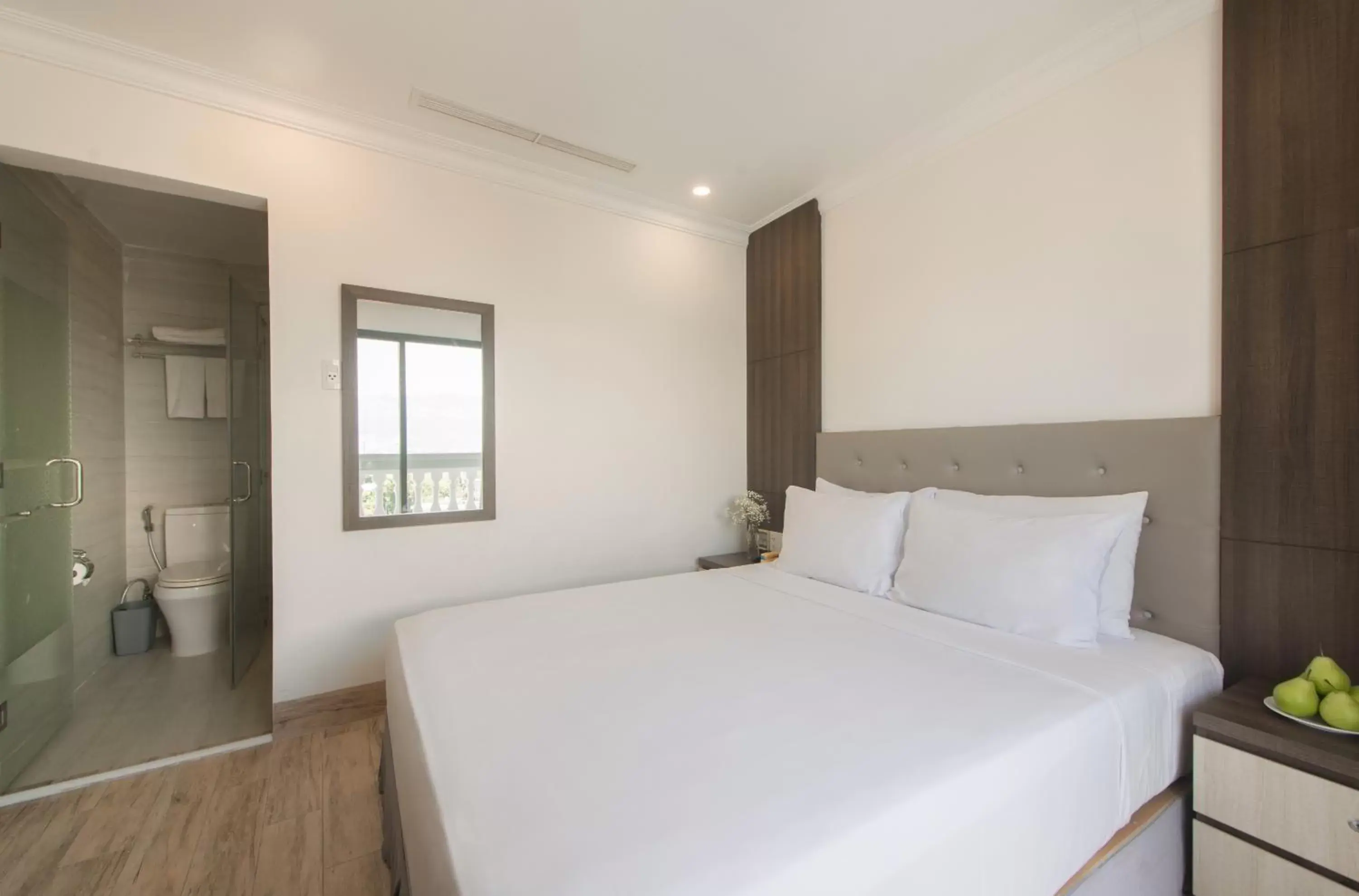 Photo of the whole room, Bed in Seven Seas Hotel Nha Trang