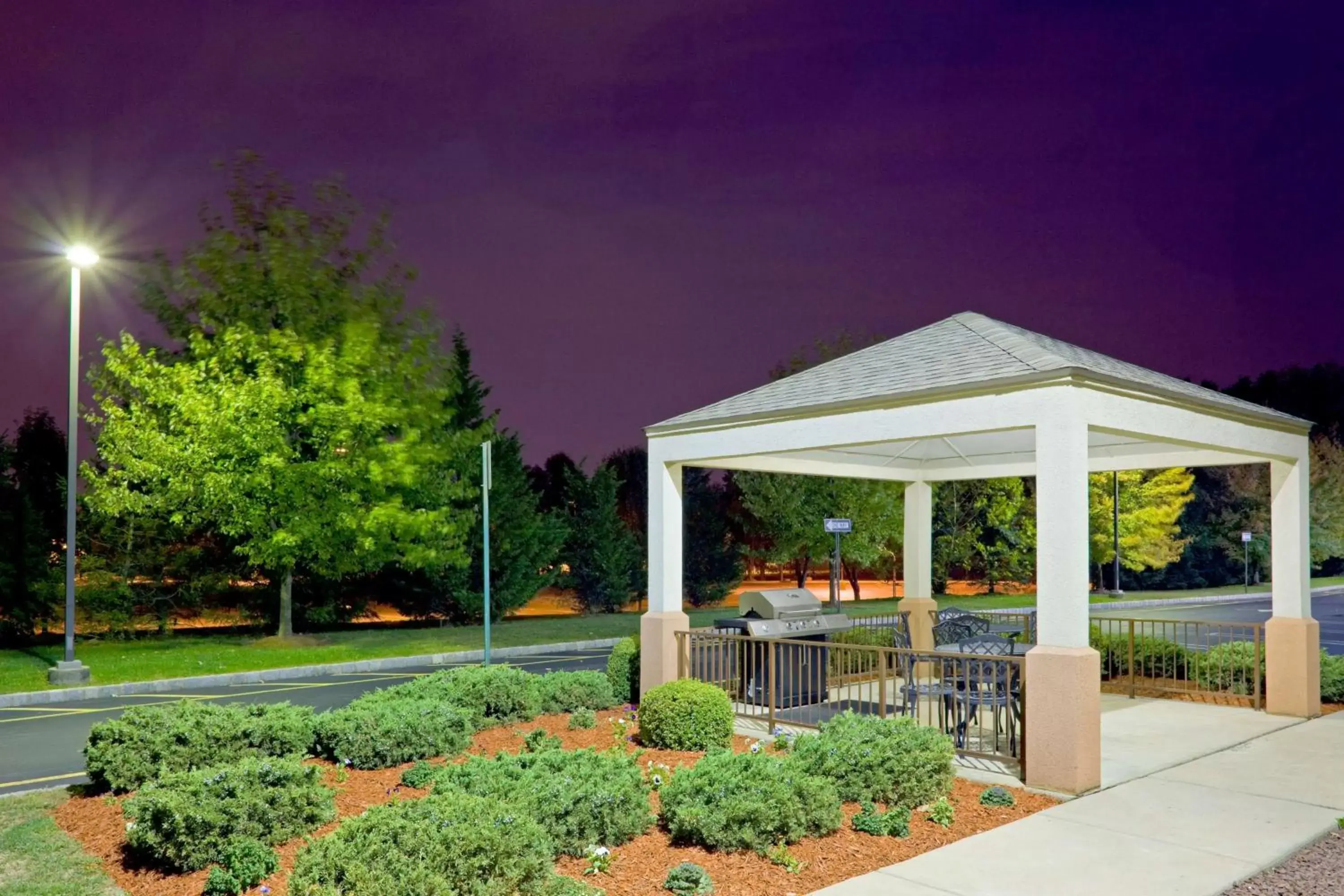 Patio in Sonesta Simply Suites Somerset Patio in Sonesta Simply Suites Somerset