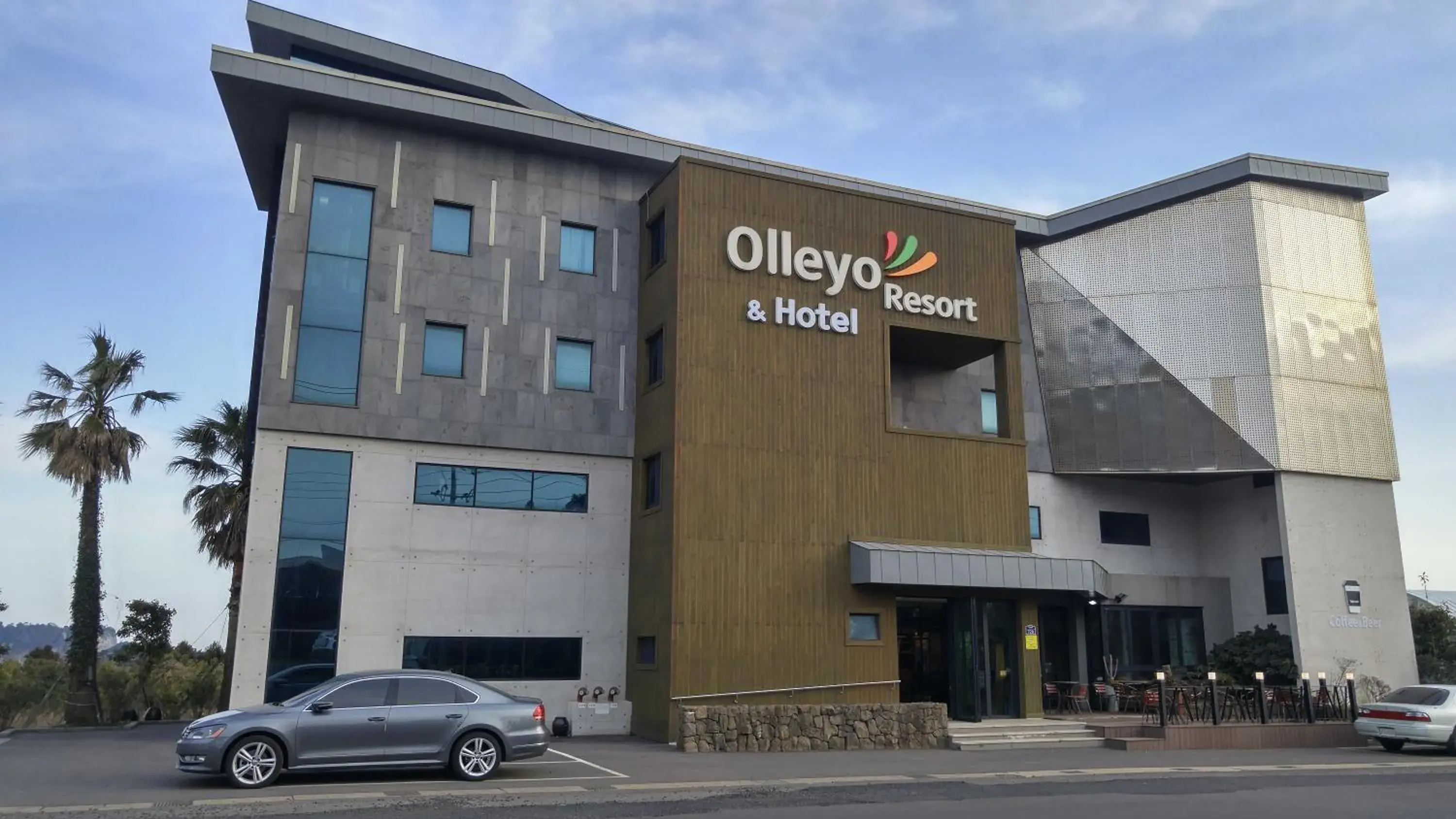 Facade/entrance, Property Building in Olleyo Resort