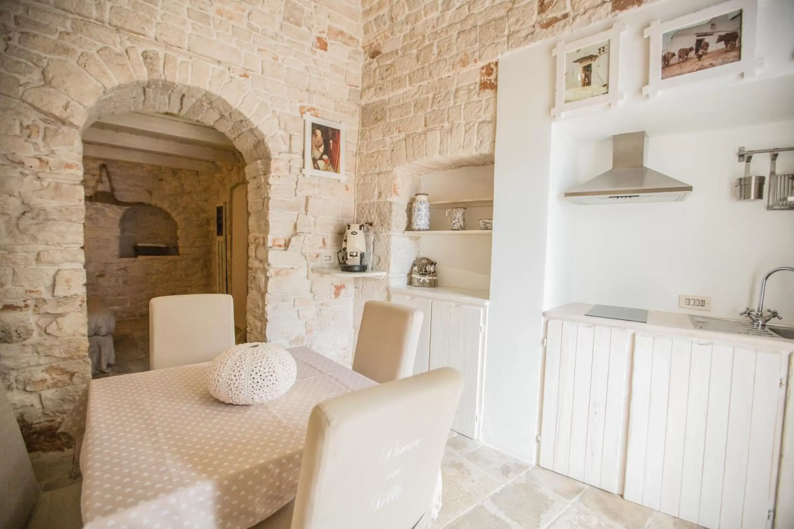 Kitchen/Kitchenette in Trulli Antichi Mestieri - Widespread Trulli in the historic center