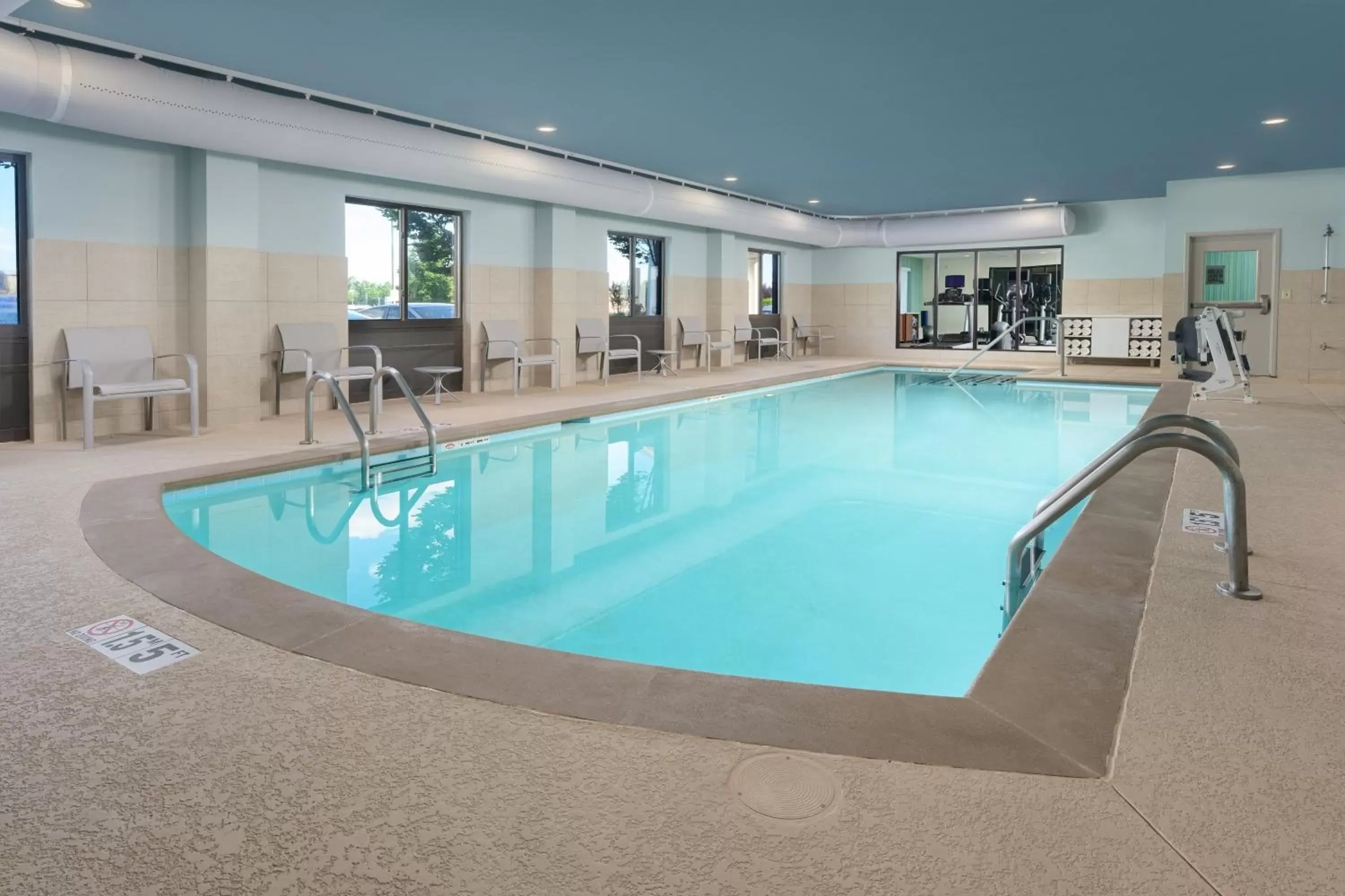 Swimming Pool in Holiday Inn Express - Tullahoma, an IHG Hotel