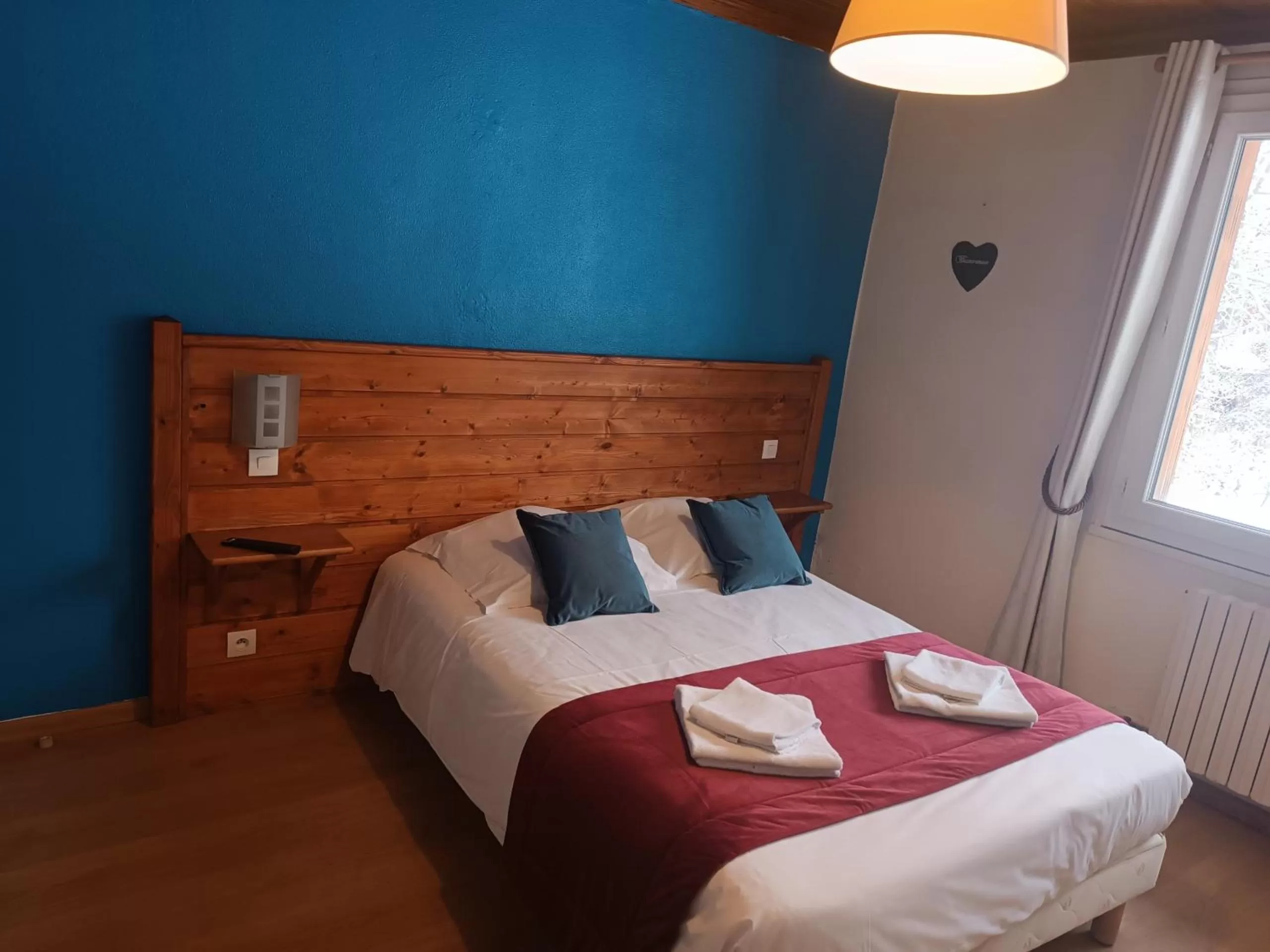 Bedroom, Bed in Hôtel de l'Impossible