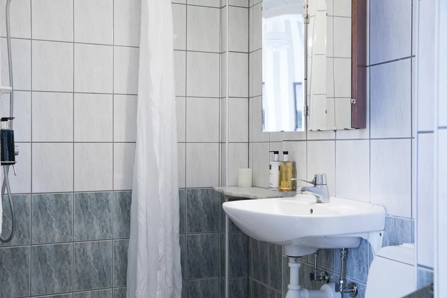 Bathroom in Hotell Breda Blick