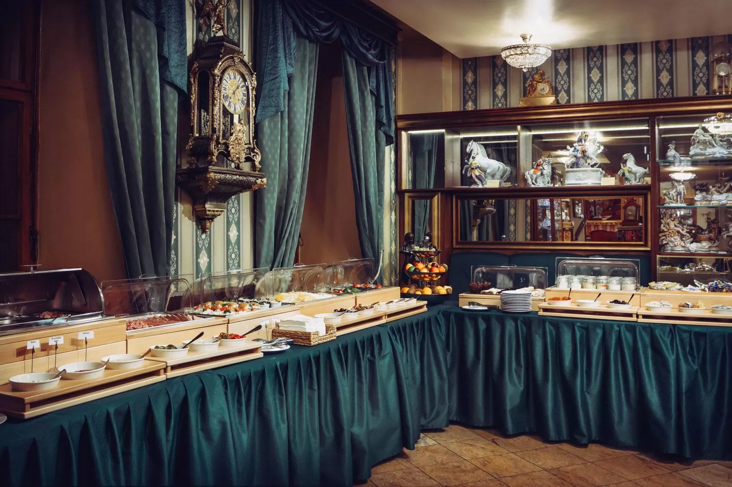 Breakfast in Grand Hotel Praha