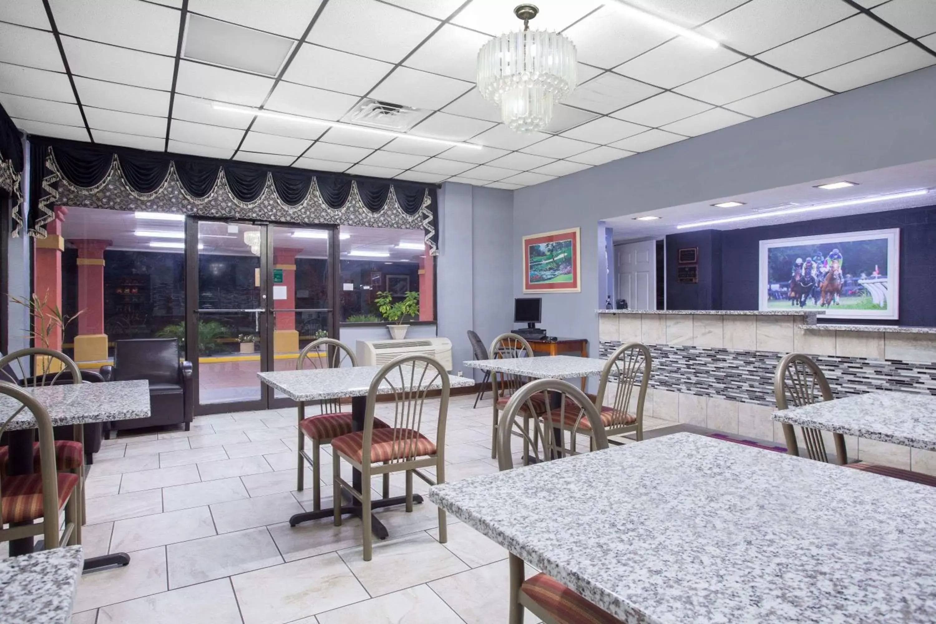 Lobby or reception, Restaurant/Places to Eat in Knights Inn Aiken