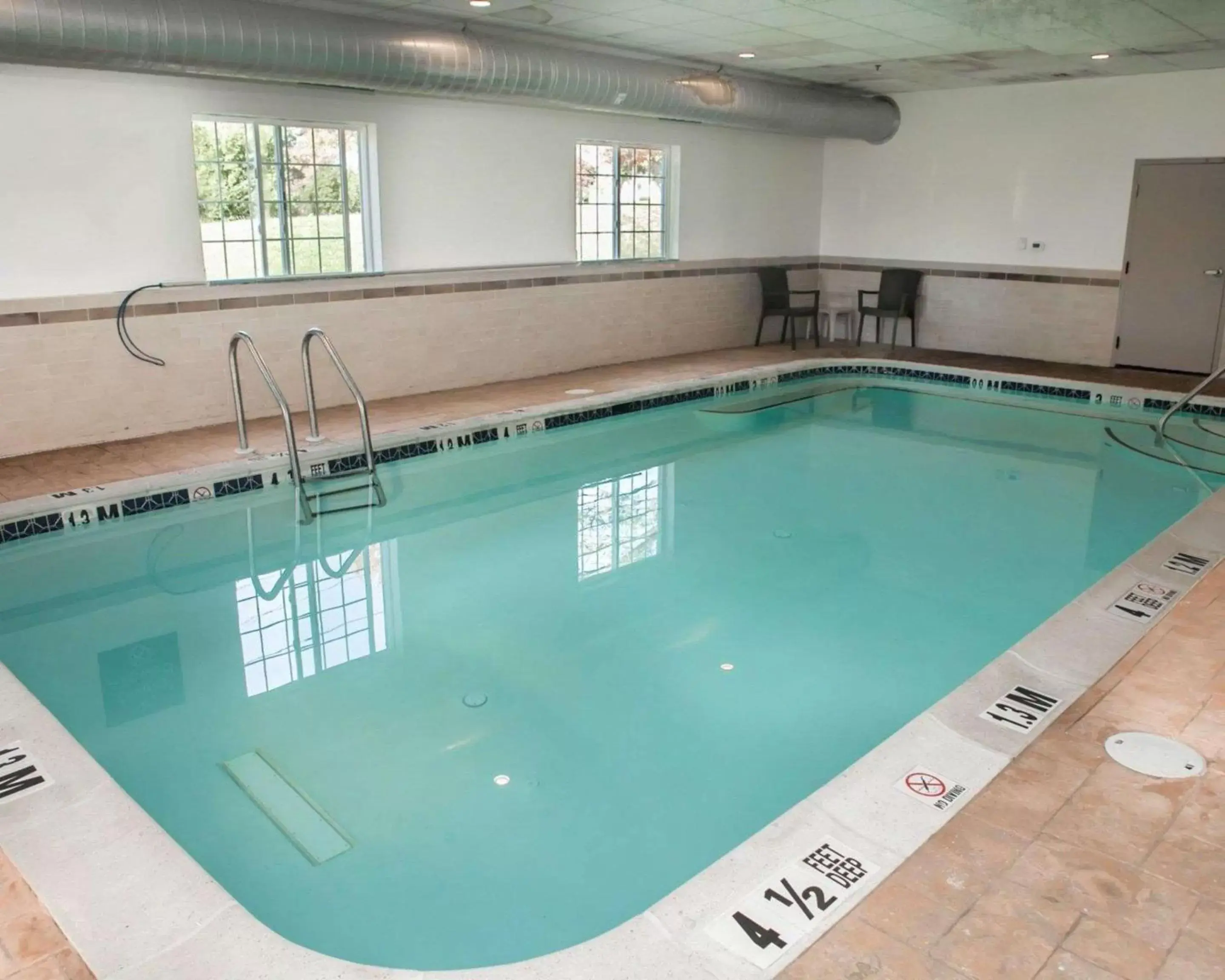 On site, Swimming Pool in Sleep Inn & Suites Harrisburg – Hershey North
