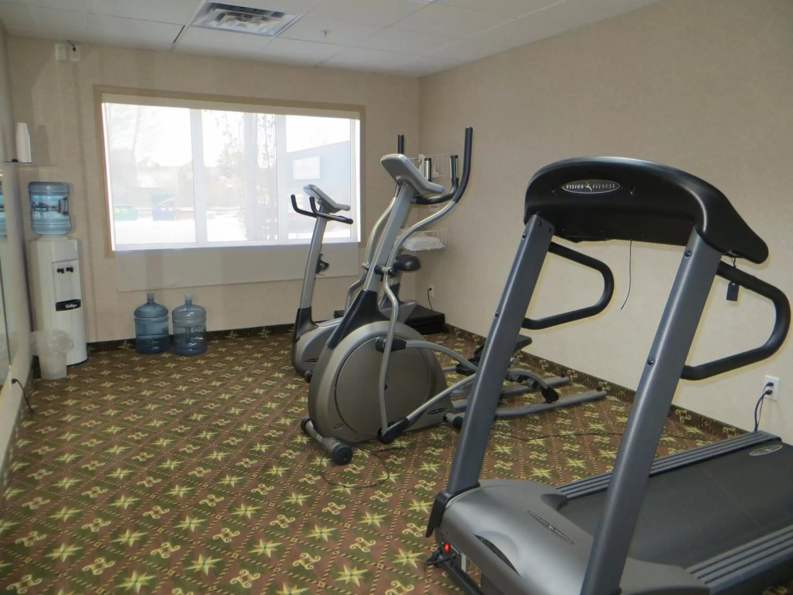 Fitness centre/facilities, Fitness Center/Facilities in Super 8 by Wyndham Red Deer City Centre