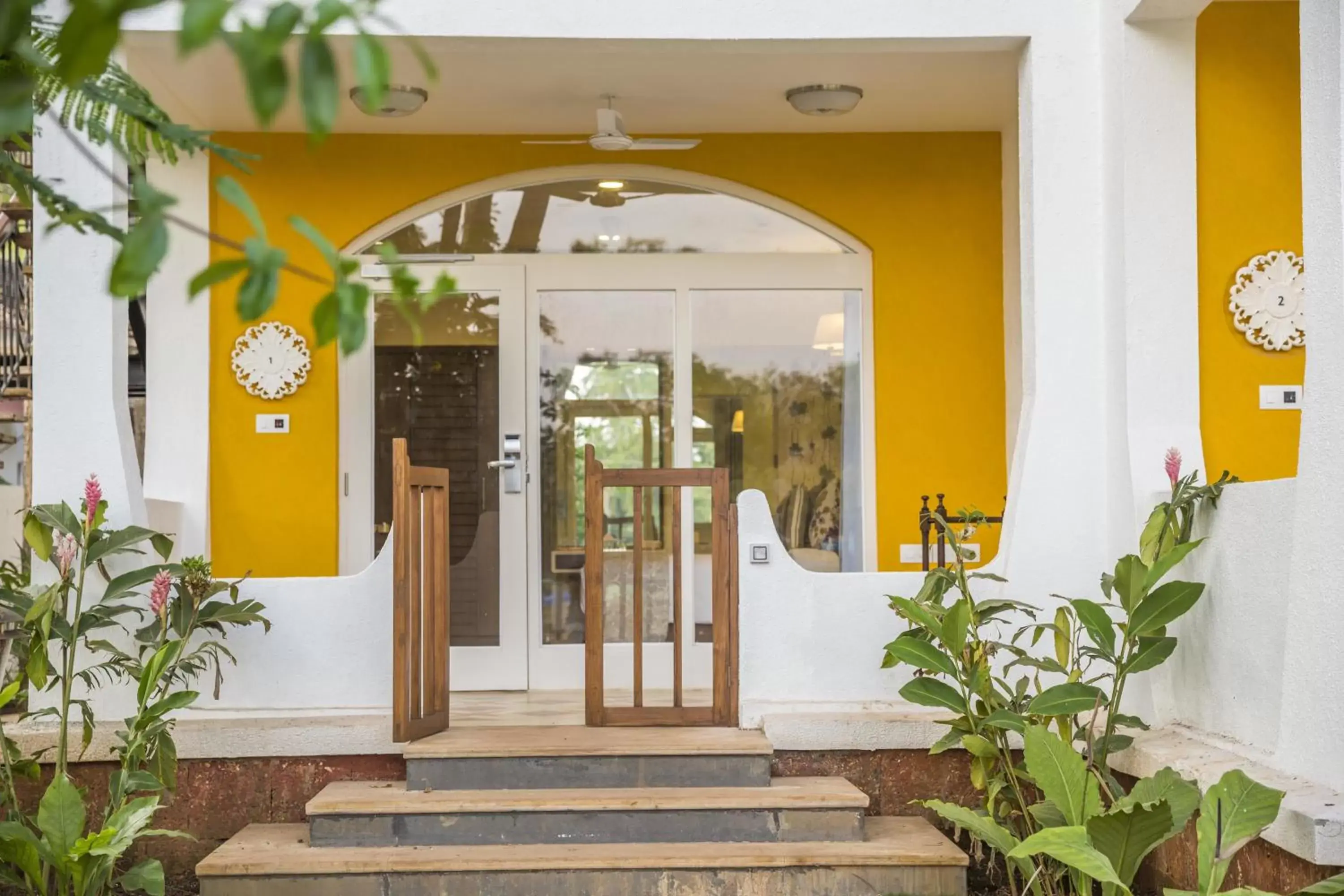 Facade/entrance in Acron Waterfront Resort Facade/entrance in Acron Waterfront Resort