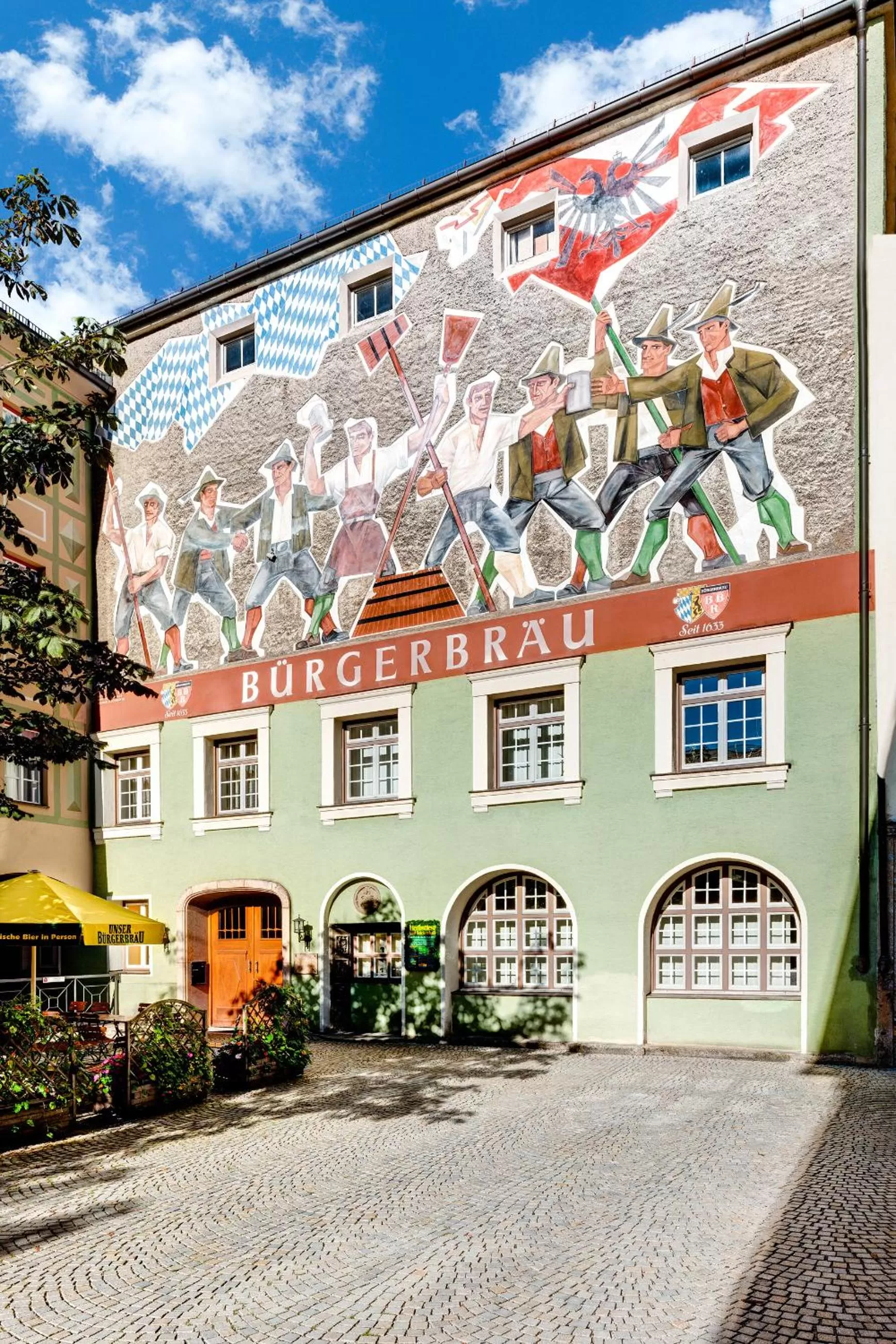 Facade/entrance in Brauereigasthof/Hotel Bürgerbräu