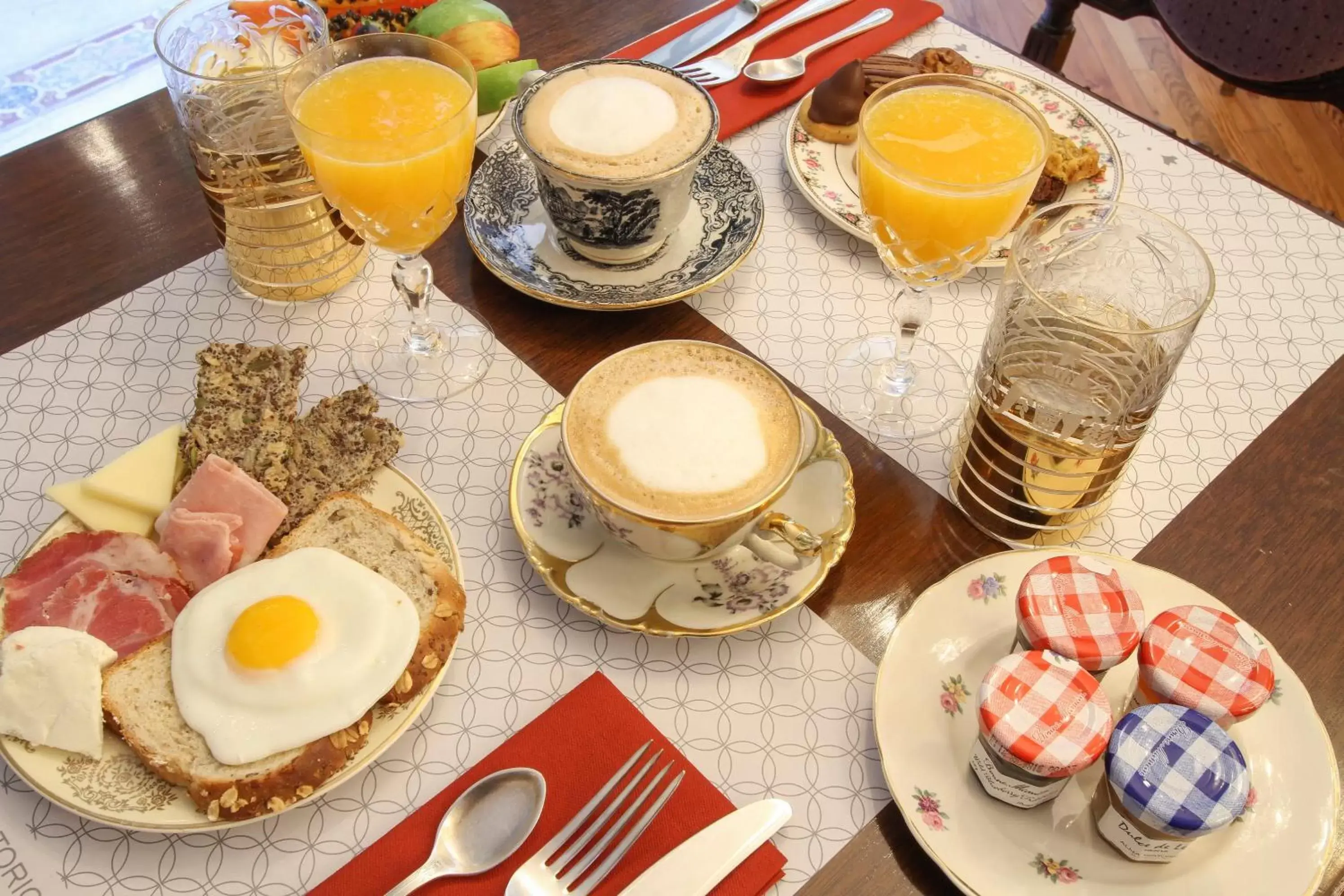 Food and drinks, Breakfast in Alma Histórica Boutique Hotel