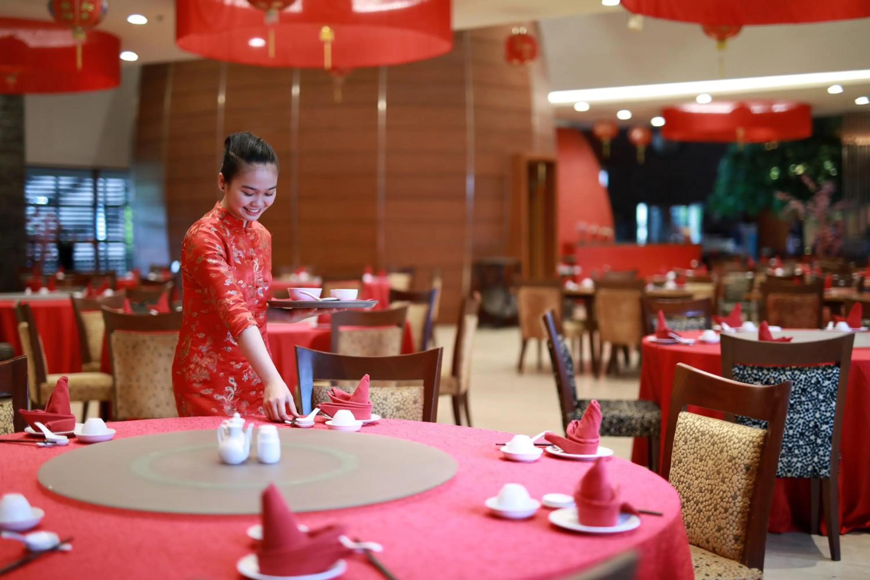 Restaurant/places to eat in Novotel Palembang