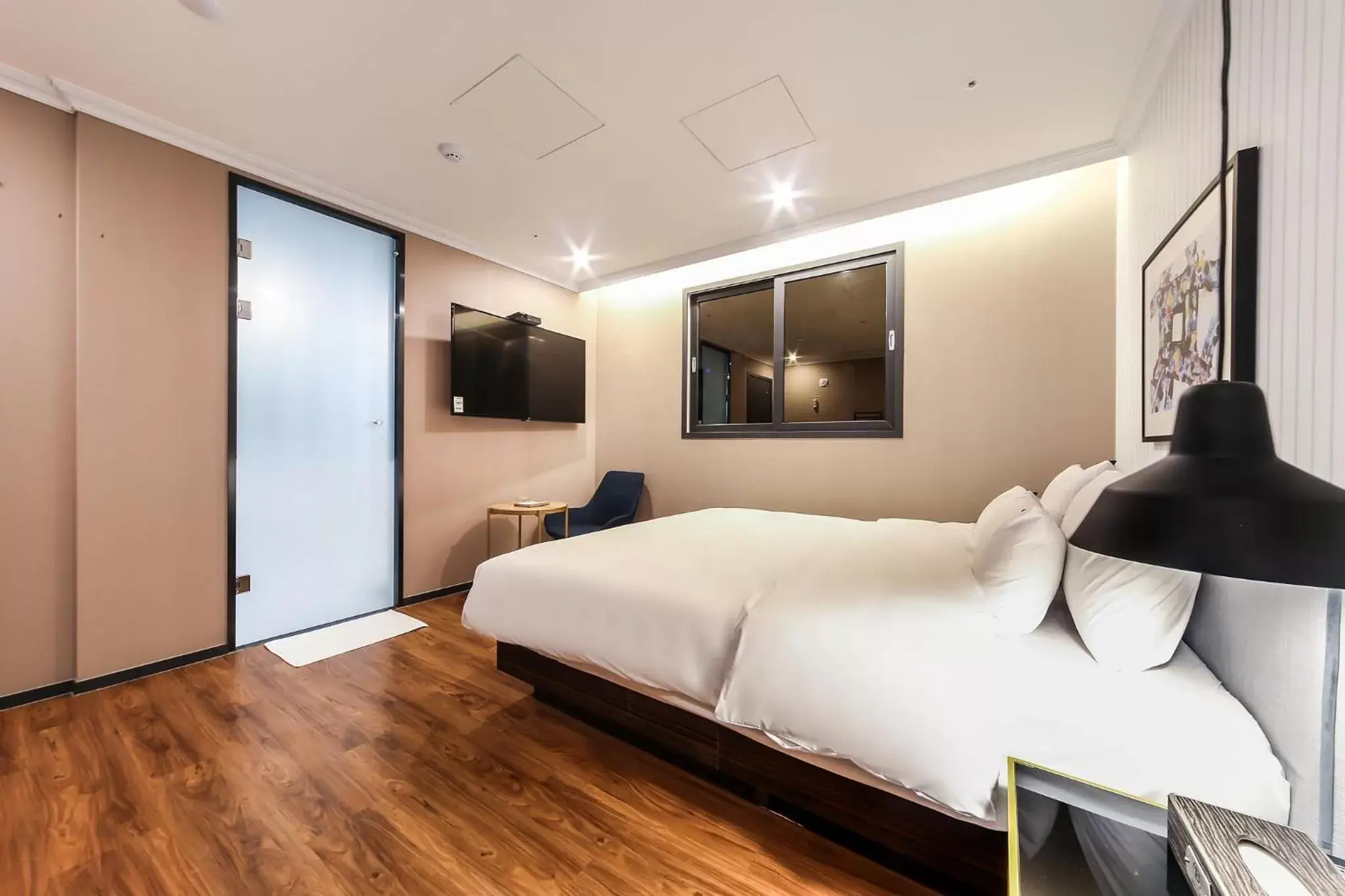 Photo of the whole room, Bed in Seomyeon Brown-dot hotel Gold Photo of the whole room, Bed in Seomyeon Brown-dot hotel Gold