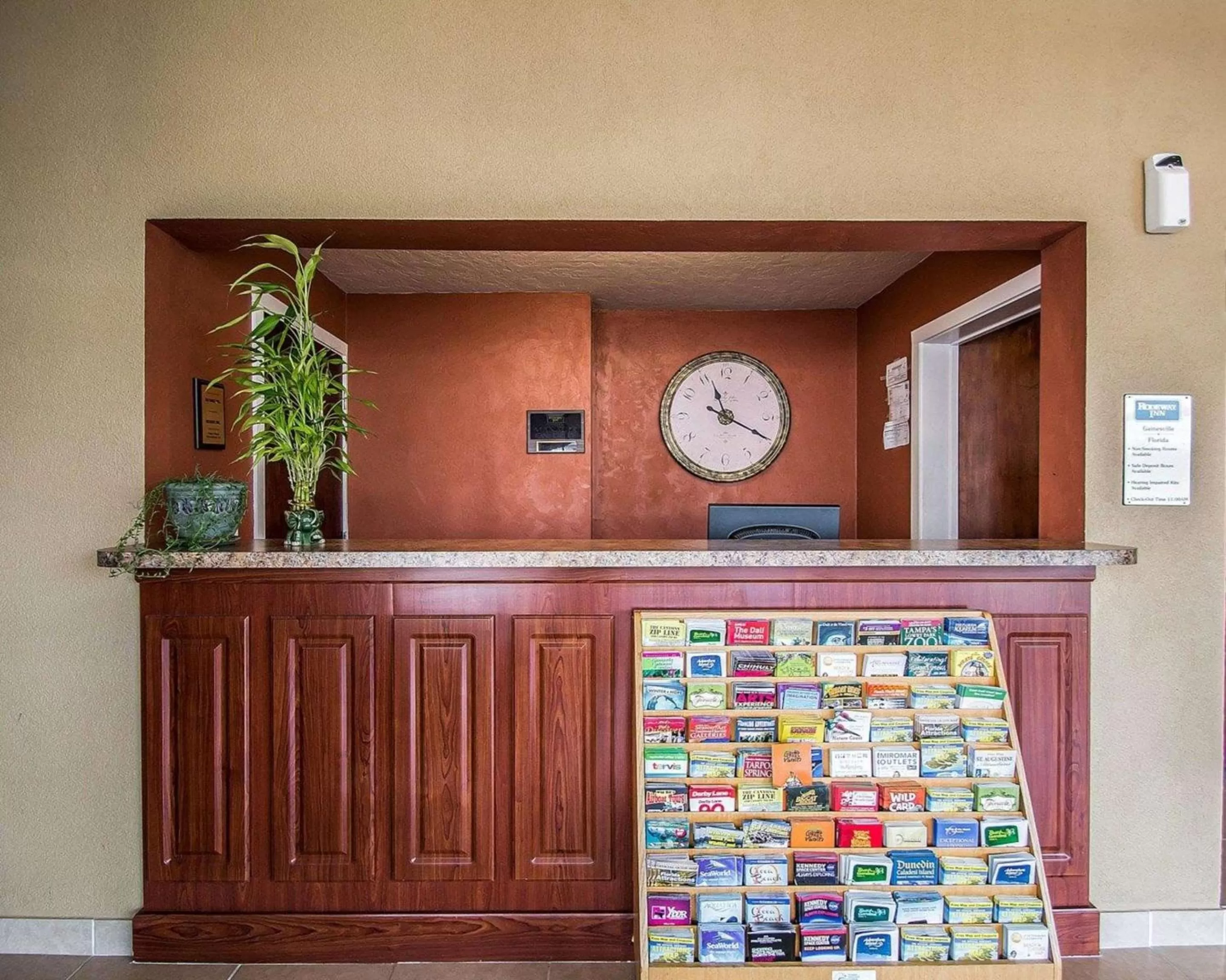 Lobby or reception in Rodeway Inn Gainesville - University Area