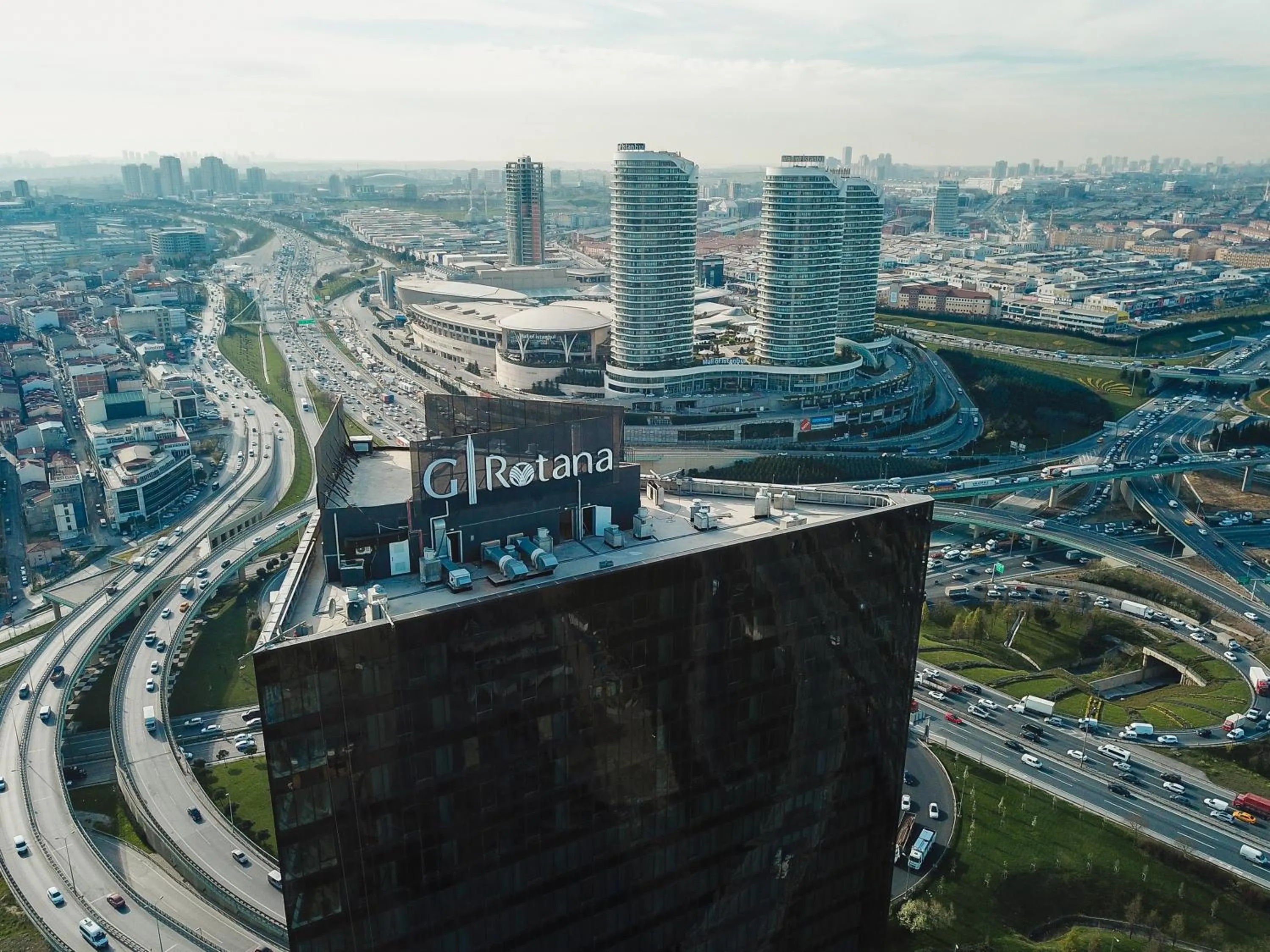 Facade/entrance in Centro Westside by Rotana